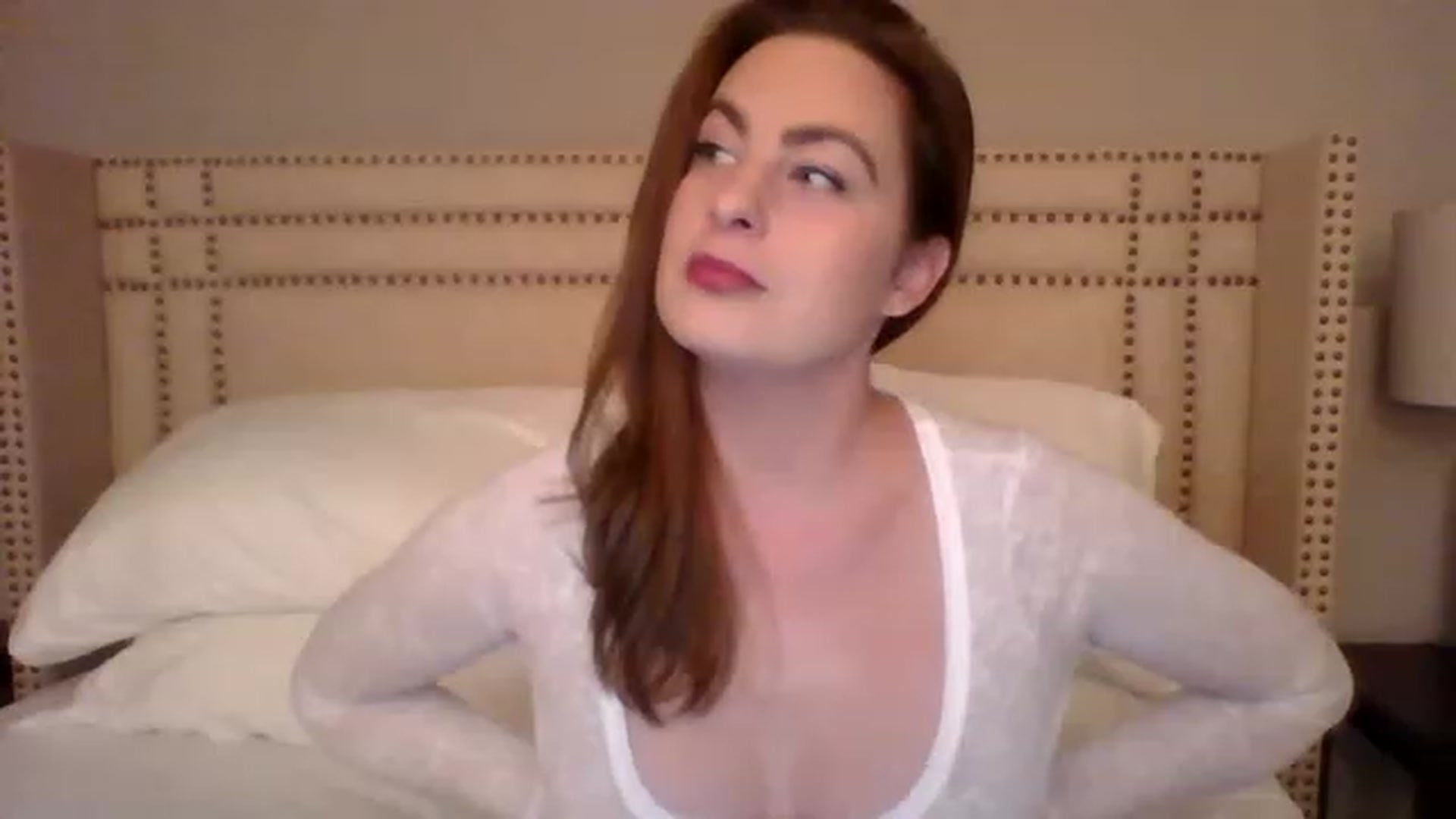 Gallery image thumbnail from AubreyMonroe's myfreecams stream on, 12/20/2022, 03:55 image 5 of 20
