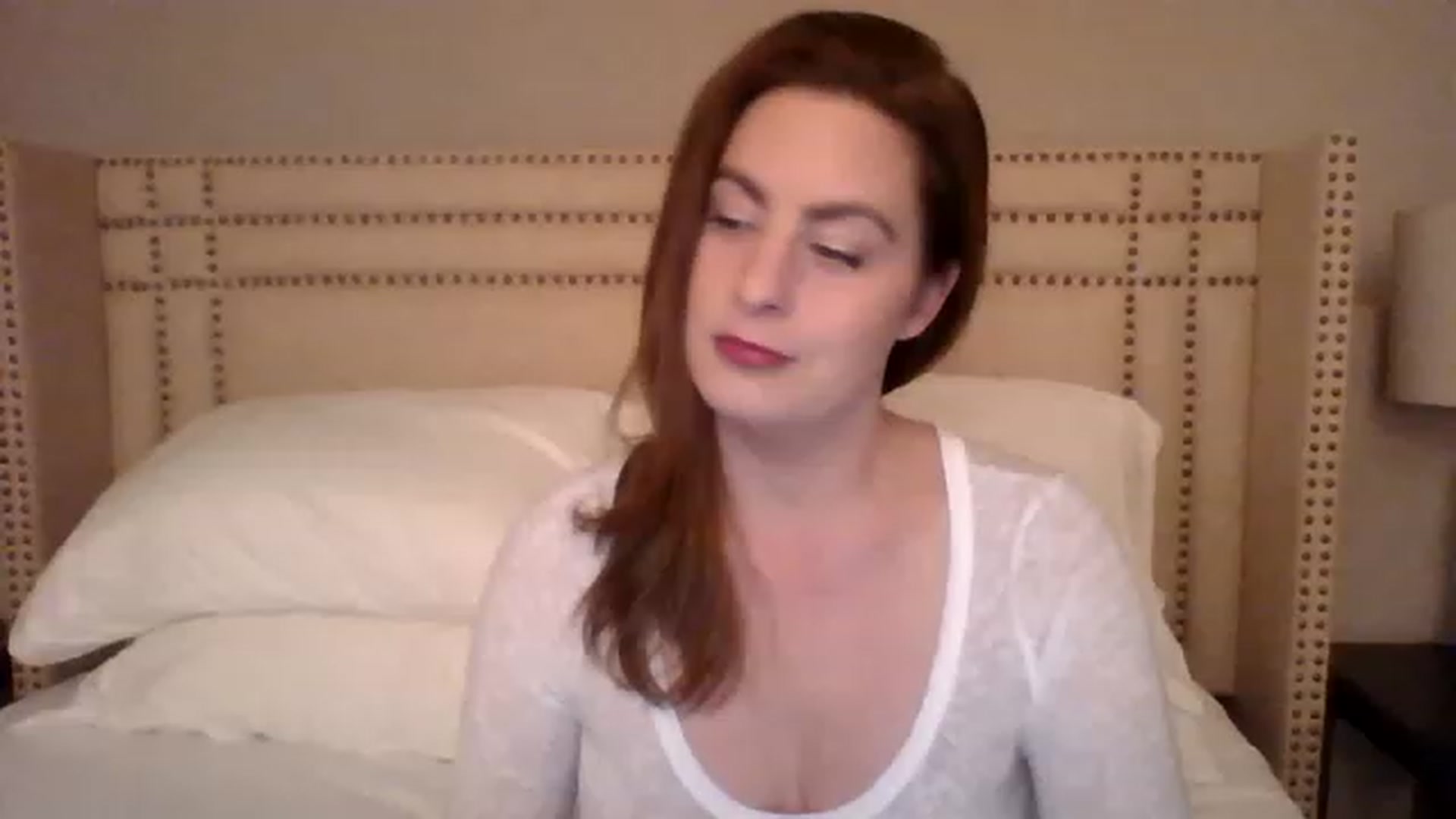 Gallery image thumbnail from AubreyMonroe's myfreecams stream on, 12/20/2022, 03:55 image 6 of 20