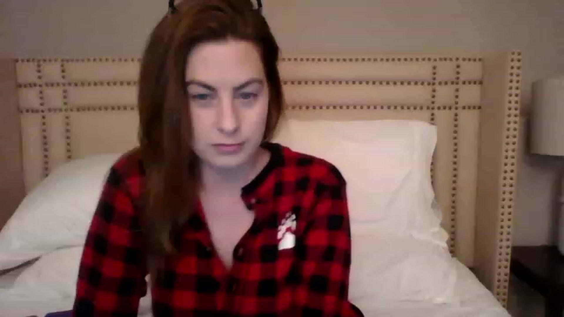 Gallery image thumbnail from AubreyMonroe's myfreecams stream on, 12/22/2022, 03:46 image 8 of 20