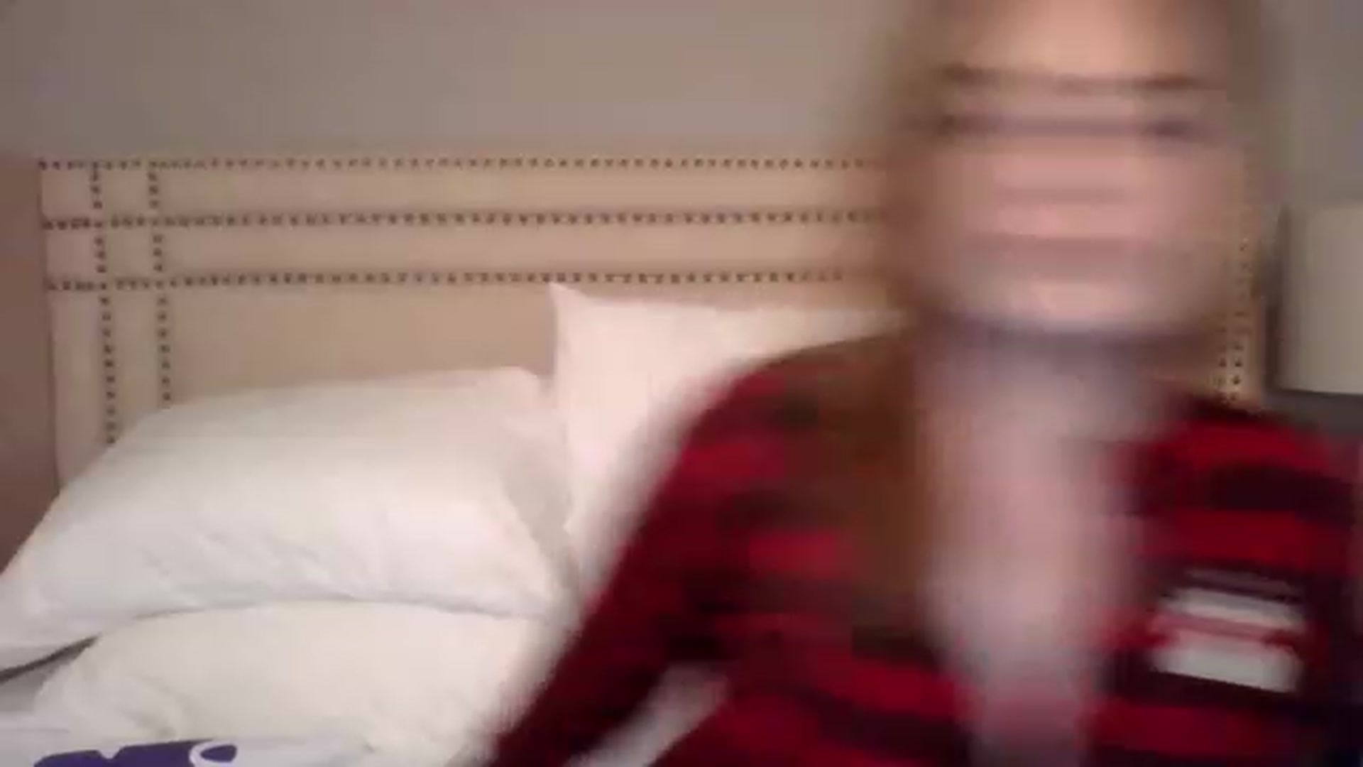 Gallery image thumbnail from AubreyMonroe's myfreecams stream on, 12/22/2022, 03:46 image 3 of 20