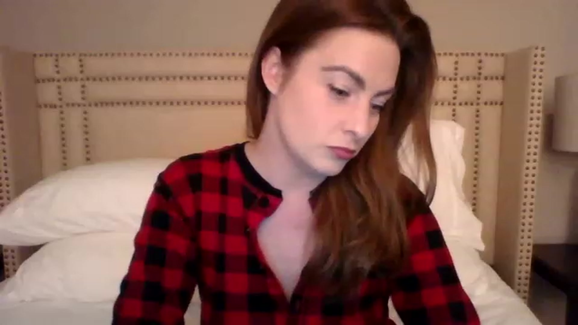 Gallery image thumbnail from AubreyMonroe's myfreecams stream on, 12/28/2022, 03:44 image 10 of 20