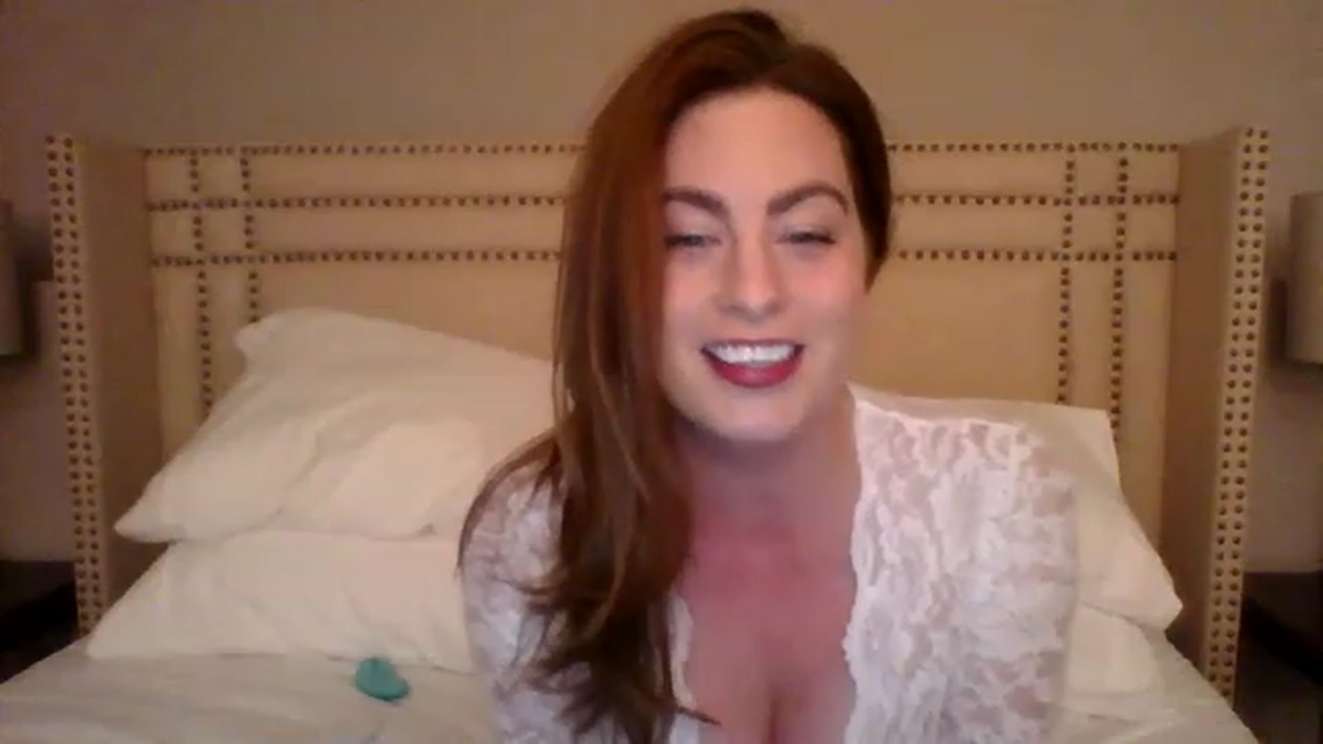 Gallery image thumbnail from AubreyMonroe's myfreecams stream on, 12/31/2022, 04:15 image 18 of 20