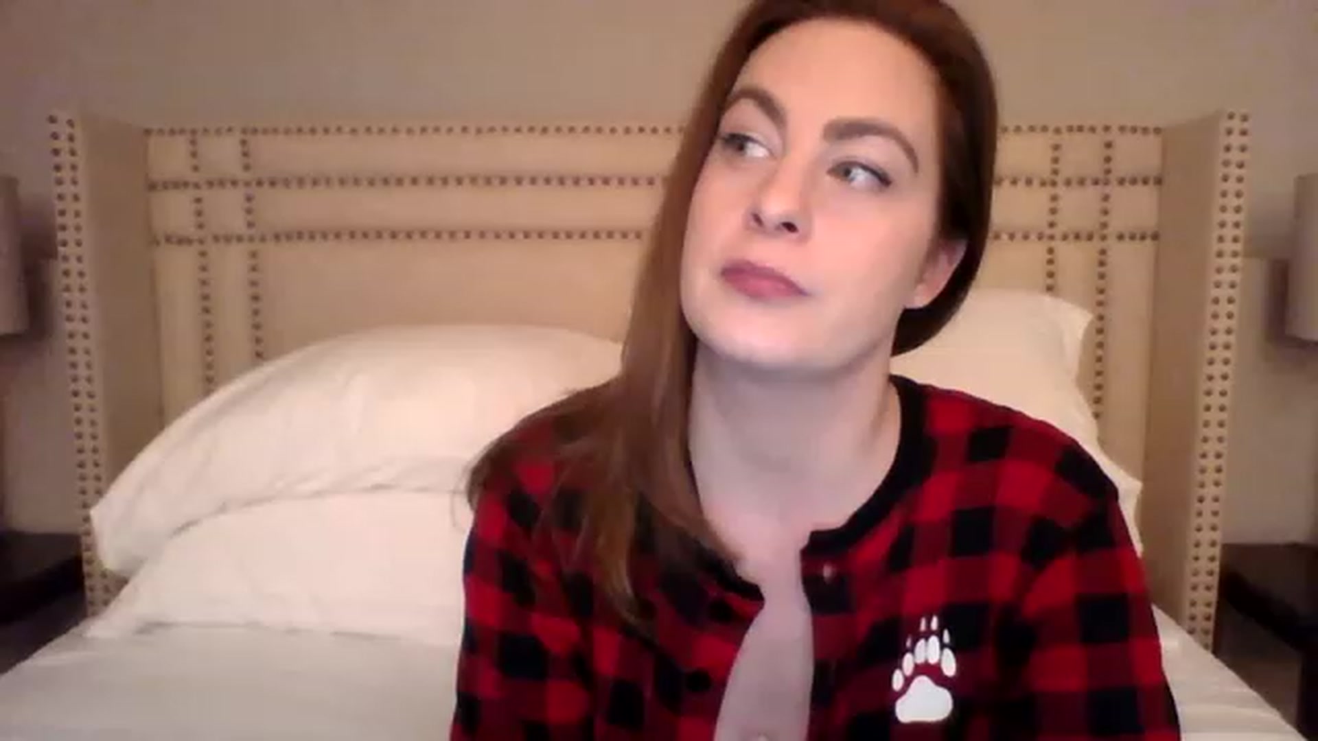 Gallery image thumbnail from AubreyMonroe's myfreecams stream on, 01/10/2023, 03:41 image 5 of 20
