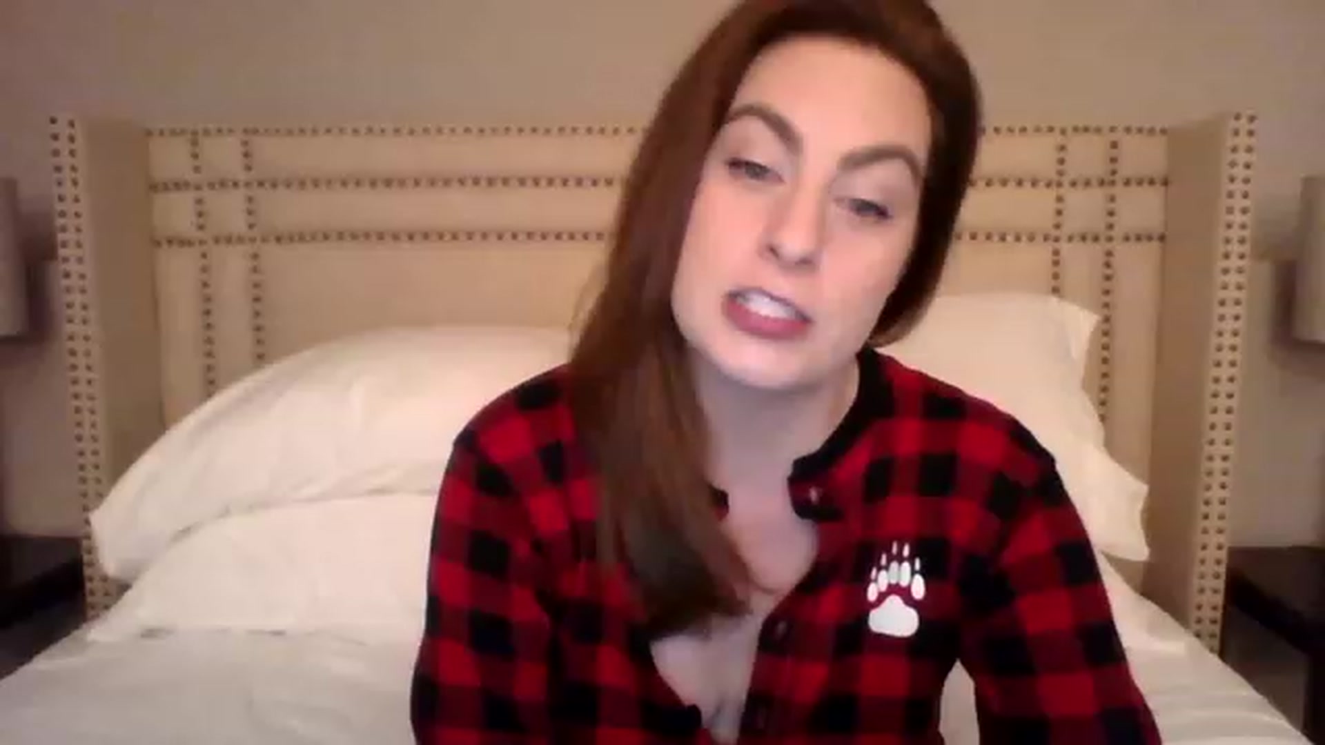 Gallery image thumbnail from AubreyMonroe's myfreecams stream on, 01/10/2023, 03:41 image 12 of 20