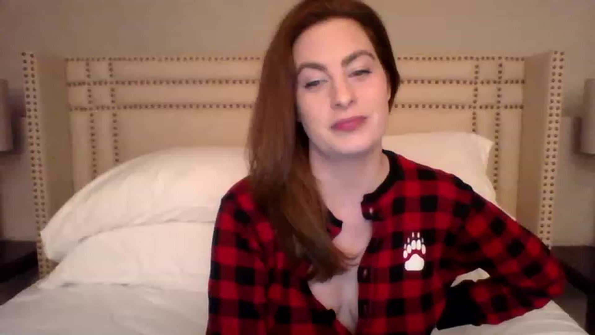 Gallery image thumbnail from AubreyMonroe's myfreecams stream on, 01/10/2023, 03:41 image 9 of 20