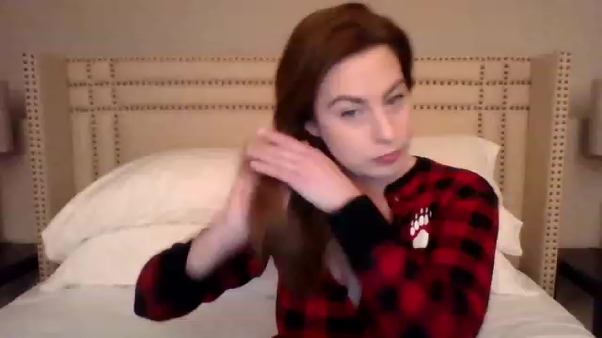 Gallery image thumbnail from AubreyMonroe's myfreecams stream on, 01/10/2023, 03:41 image 18 of 20