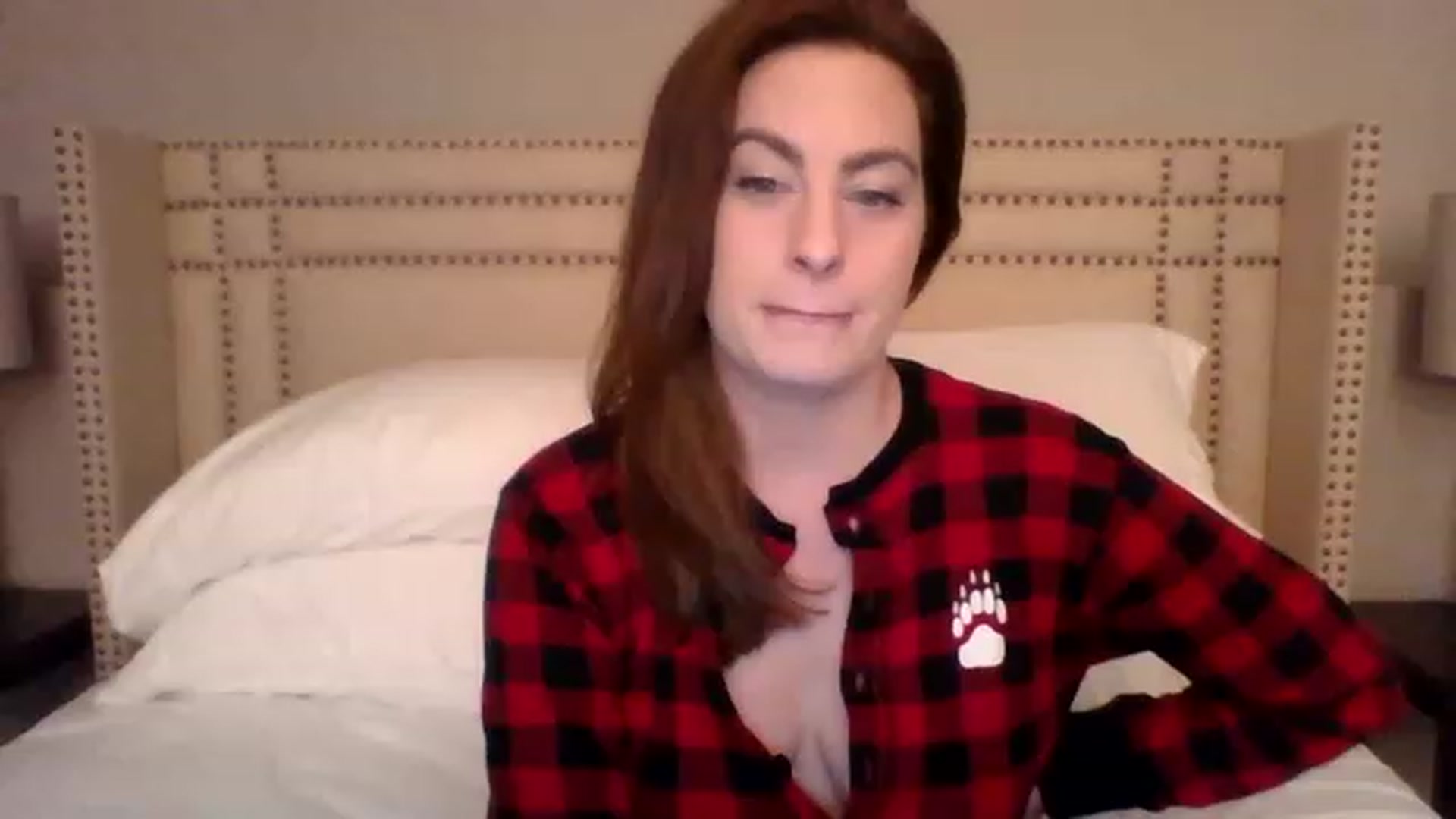 Gallery image thumbnail from AubreyMonroe's myfreecams stream on, 01/10/2023, 03:41 image 8 of 20