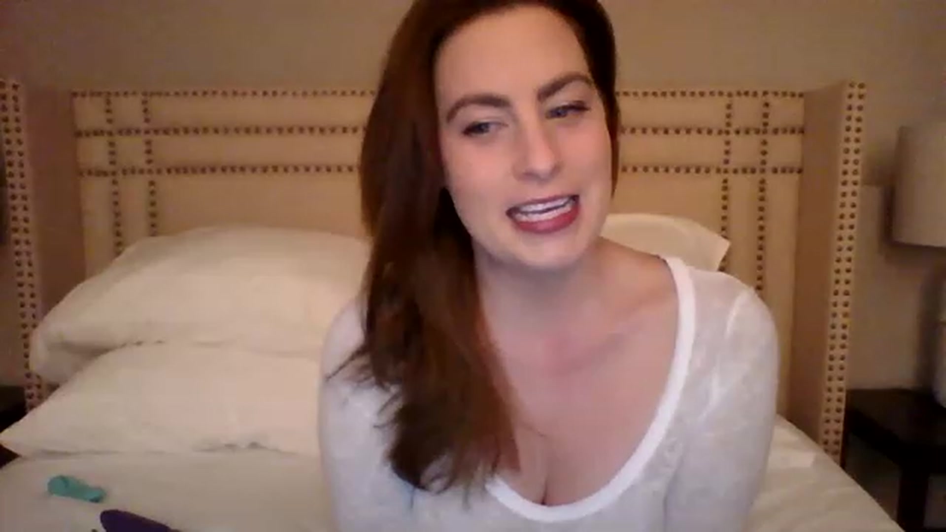 Gallery image thumbnail from AubreyMonroe's myfreecams stream on, 01/18/2023, 03:41 image 5 of 20