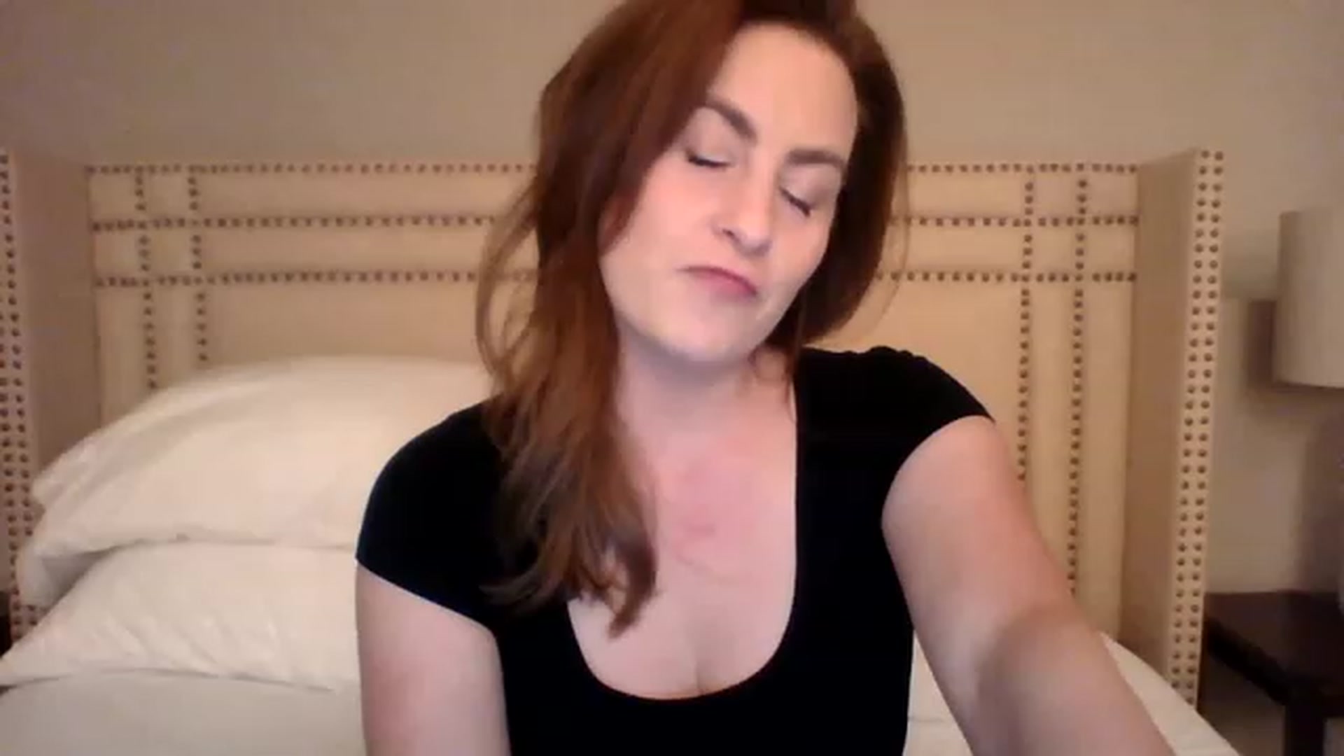 Gallery image thumbnail from AubreyMonroe's myfreecams stream on, 01/21/2023, 04:09 image 5 of 20