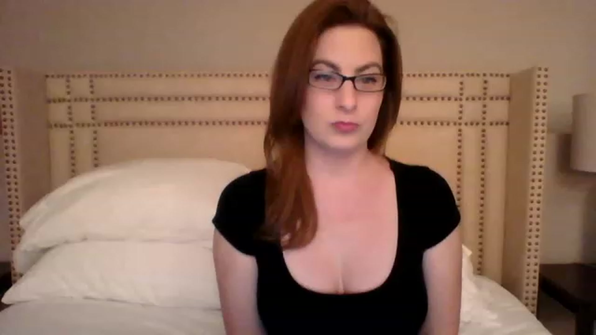 Gallery image thumbnail from AubreyMonroe's myfreecams stream on, 01/21/2023, 04:09 image 16 of 20