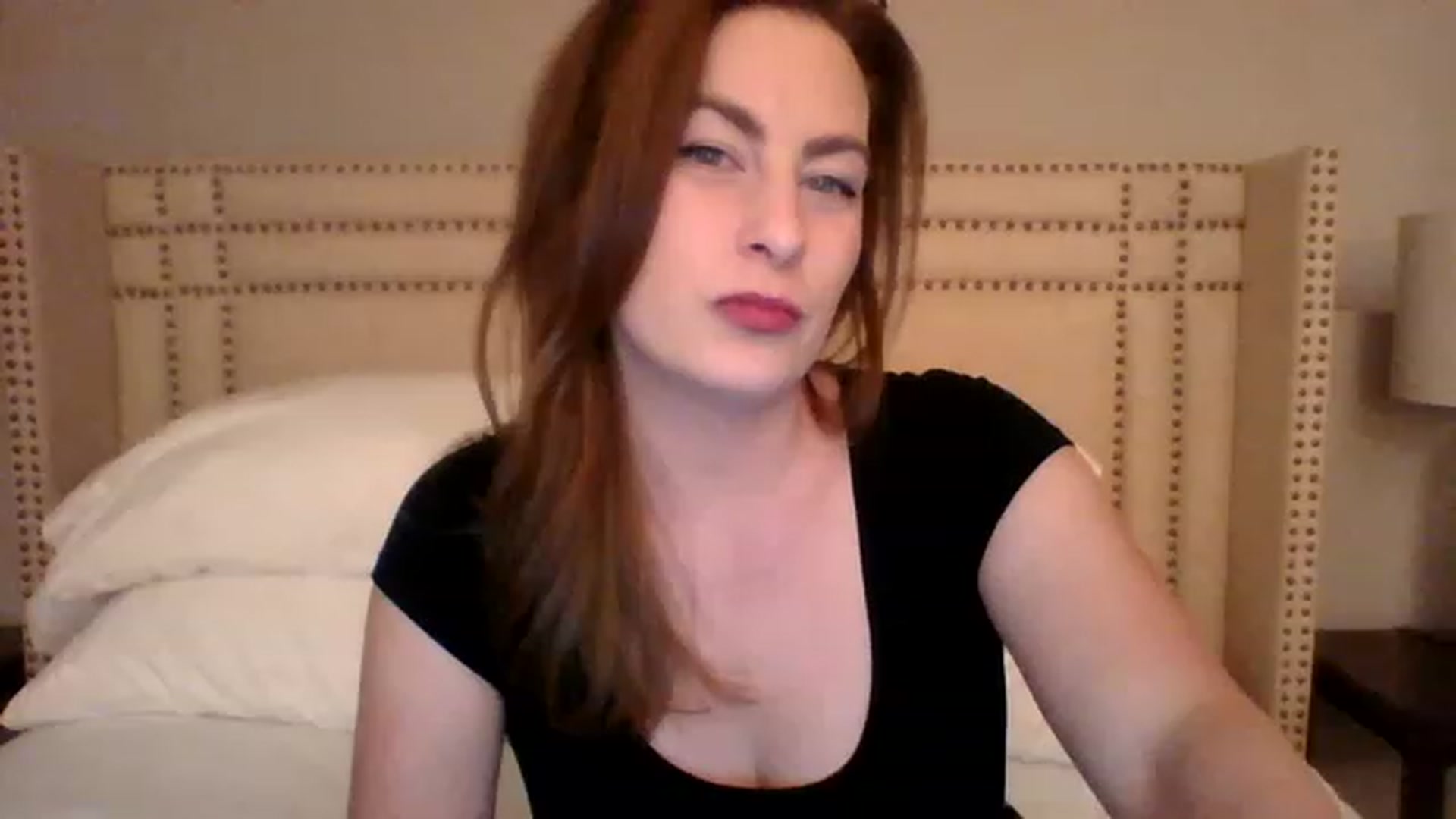 Gallery image thumbnail from AubreyMonroe's myfreecams stream on, 01/21/2023, 04:09 image 17 of 20