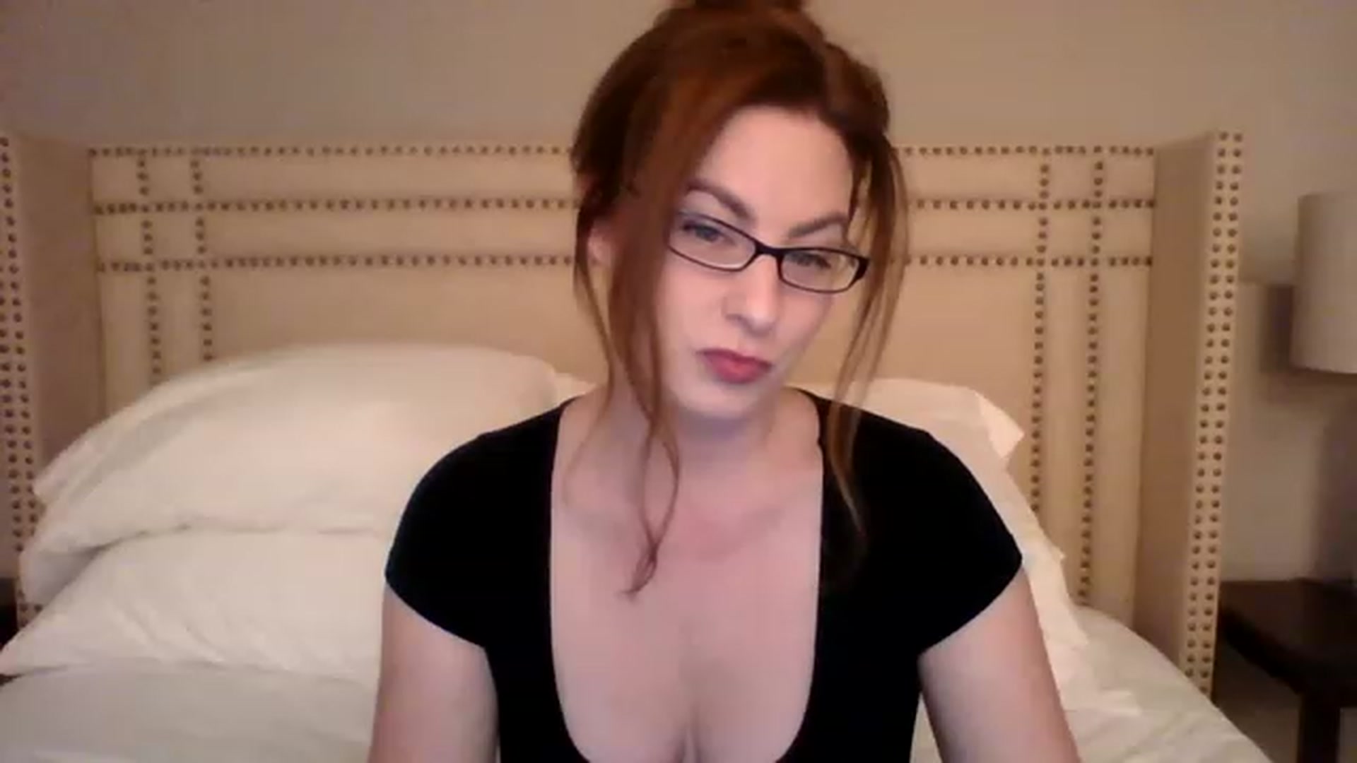 Gallery image thumbnail from AubreyMonroe's myfreecams stream on, 01/21/2023, 04:26 image 15 of 20