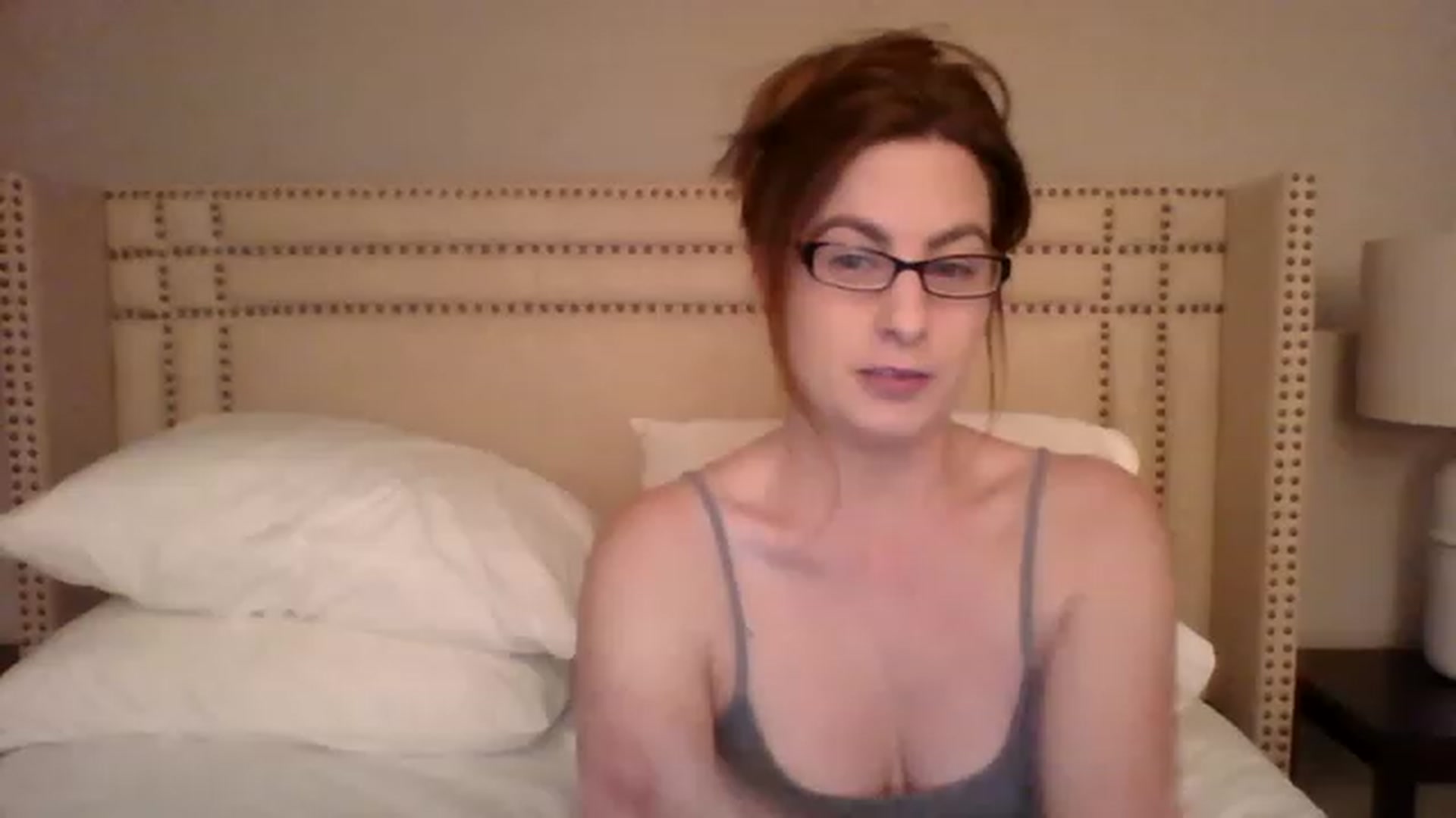 Gallery image thumbnail from AubreyMonroe's myfreecams stream on, 02/01/2023, 03:40 image 7 of 20