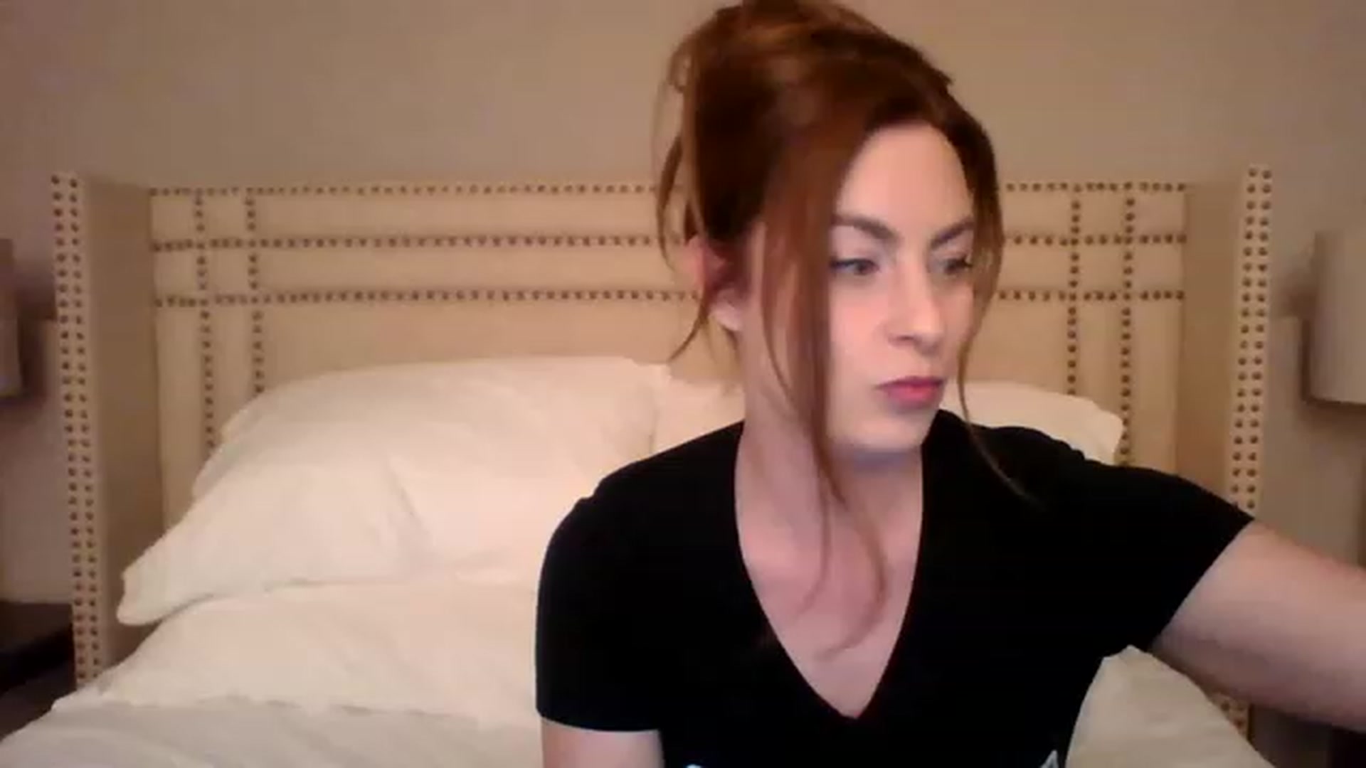 Gallery image thumbnail from AubreyMonroe's myfreecams stream on, 02/11/2023, 04:10 image 16 of 20
