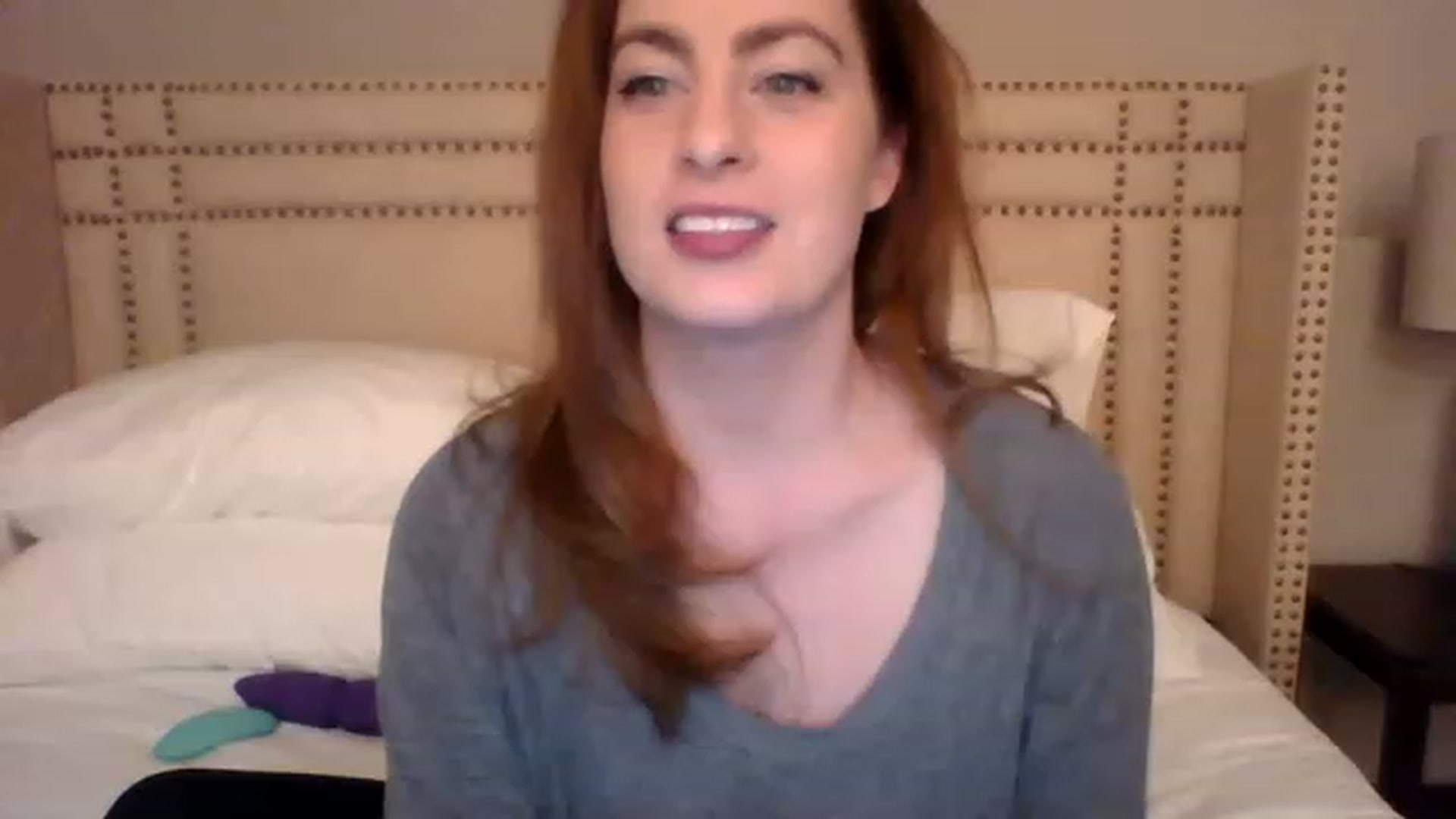 Gallery image thumbnail from AubreyMonroe's myfreecams stream on, 03/10/2023, 03:57 image 12 of 20
