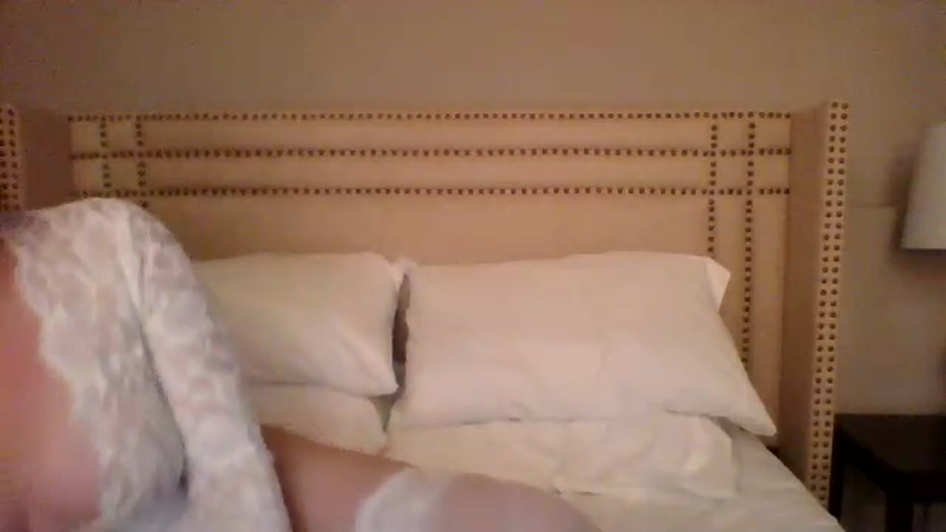 Gallery image thumbnail from AubreyMonroe's myfreecams stream on, 03/19/2023, 03:13 image 8 of 20