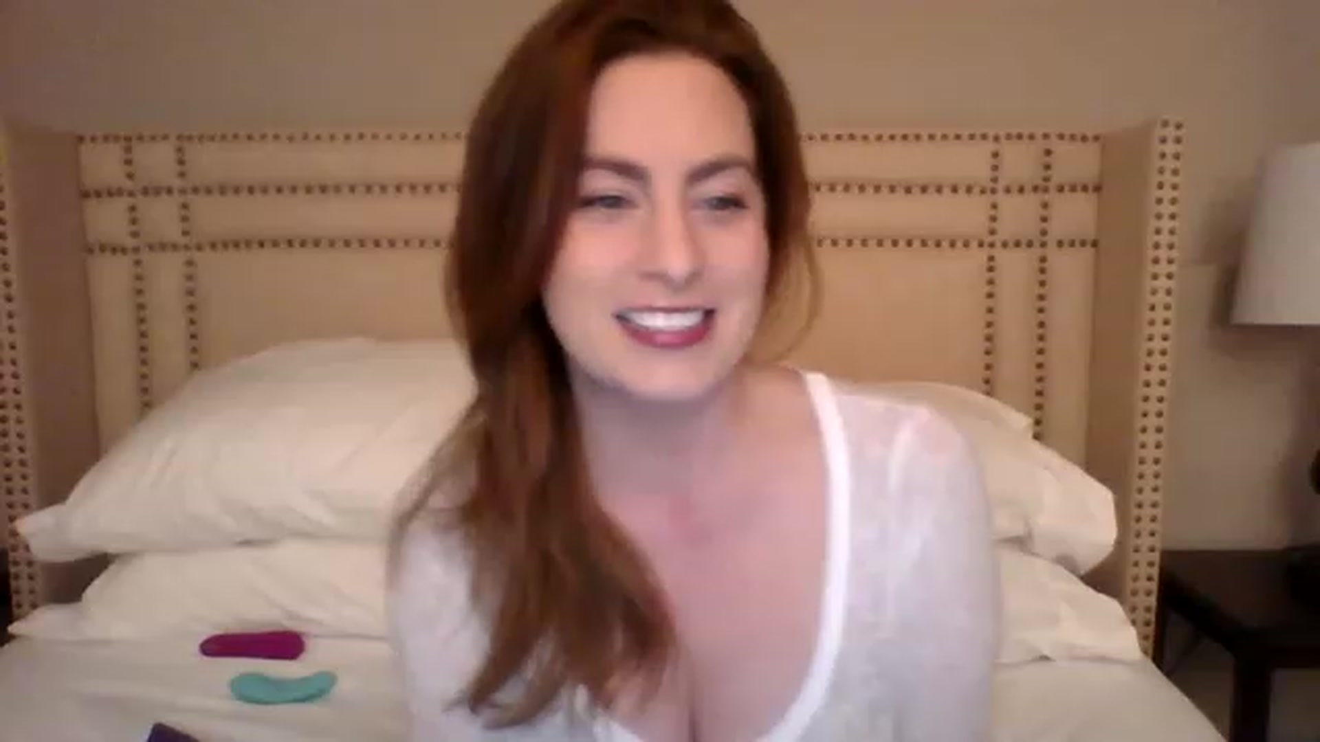Gallery image thumbnail from AubreyMonroe's myfreecams stream on, 04/05/2023, 02:54 image 3 of 20