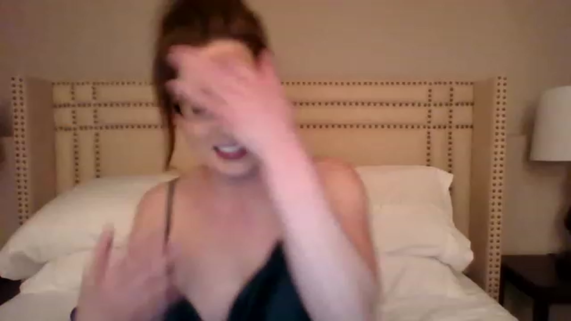 Gallery image thumbnail from AubreyMonroe's myfreecams stream on, 04/23/2023, 02:59 image 4 of 20