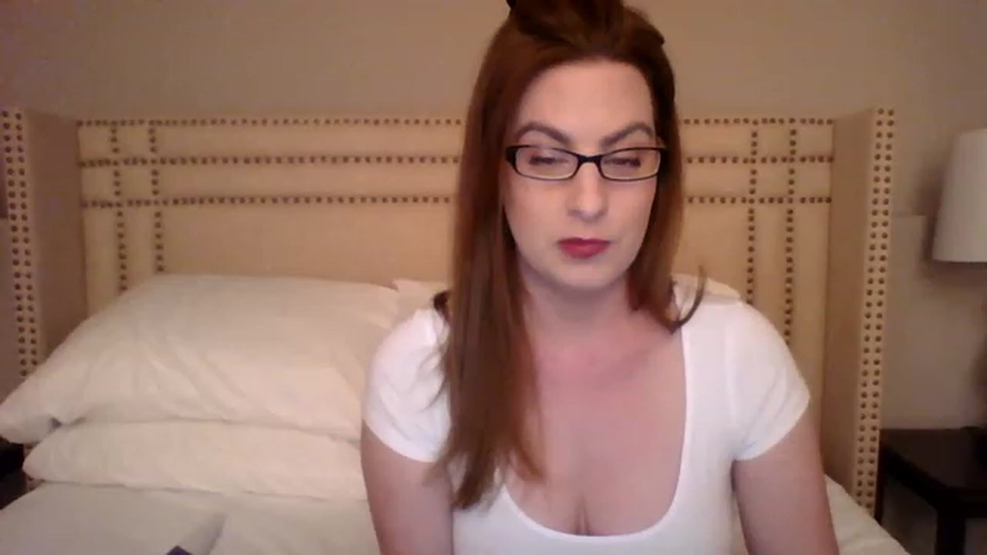 Gallery image thumbnail from AubreyMonroe's myfreecams stream on, 04/29/2023, 03:16 image 12 of 20