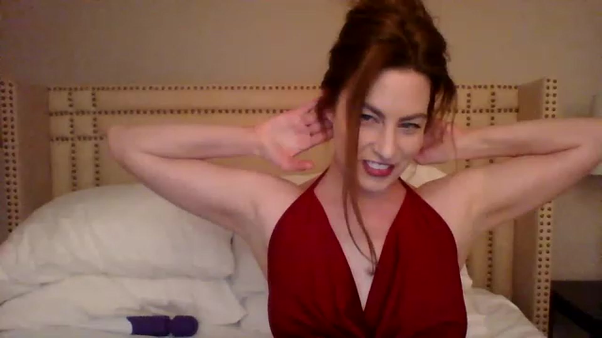 Gallery image thumbnail from AubreyMonroe's myfreecams stream on, 05/04/2023, 02:46 image 10 of 20