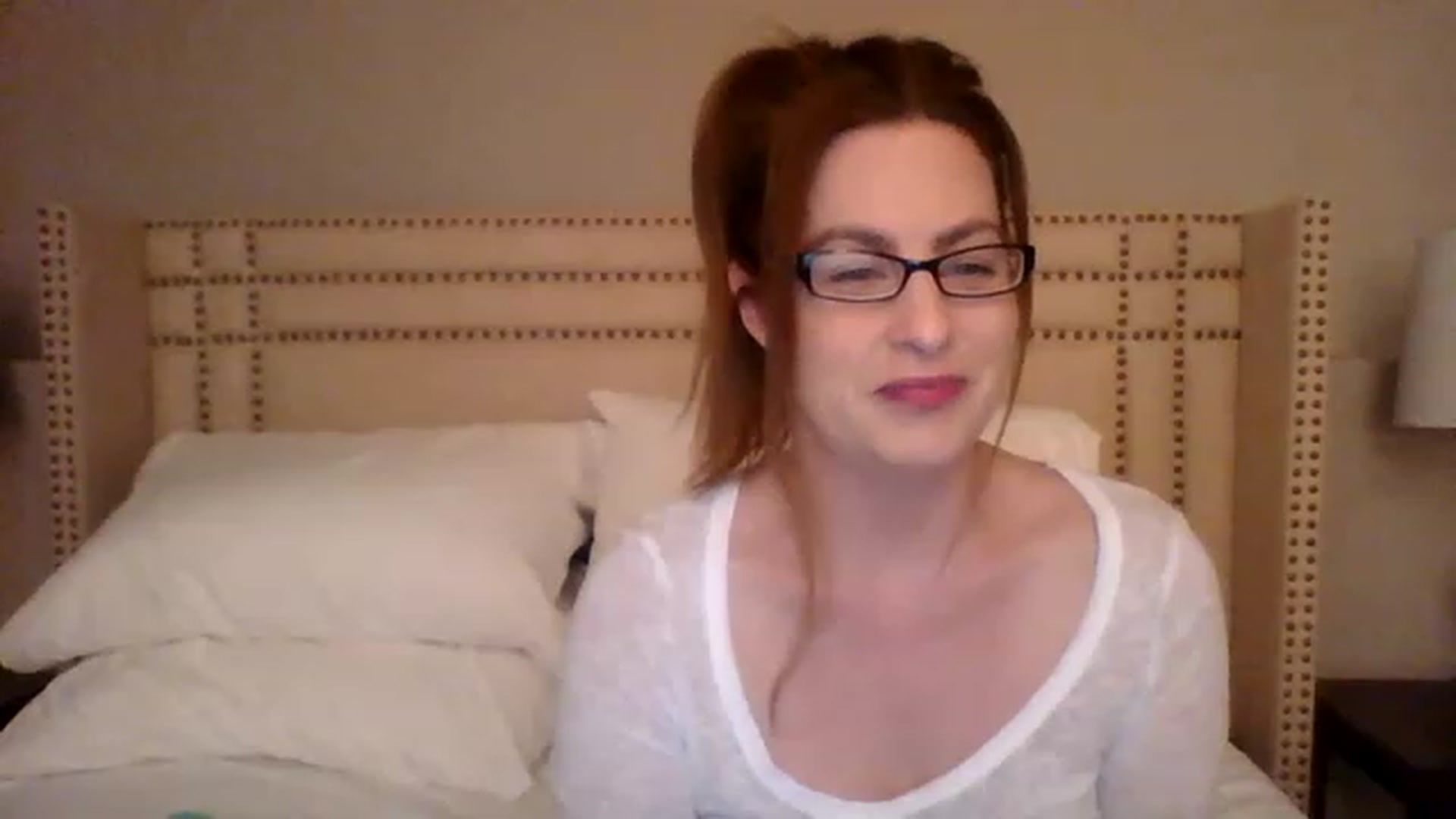 Gallery image thumbnail from AubreyMonroe's myfreecams stream on, 05/07/2023, 02:47 image 4 of 20