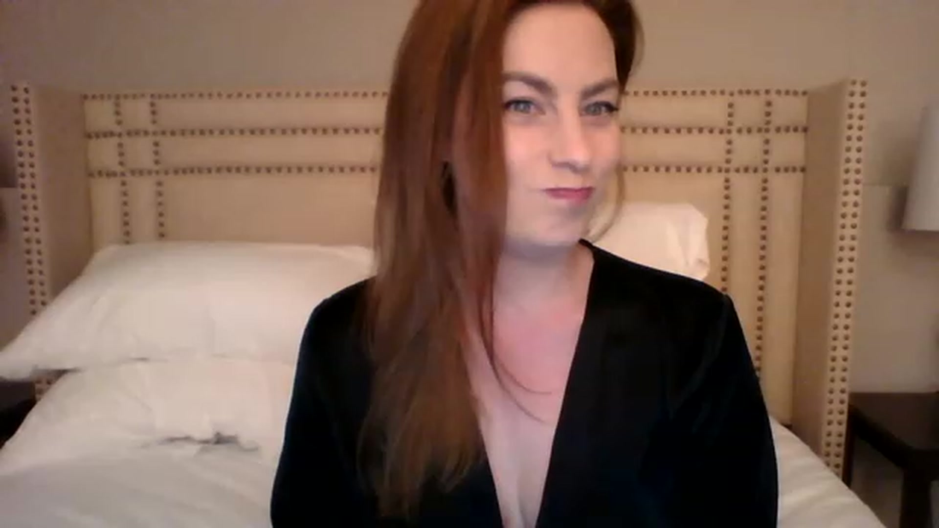 Gallery image thumbnail from AubreyMonroe's myfreecams stream on, 05/12/2023, 02:39 image 17 of 20