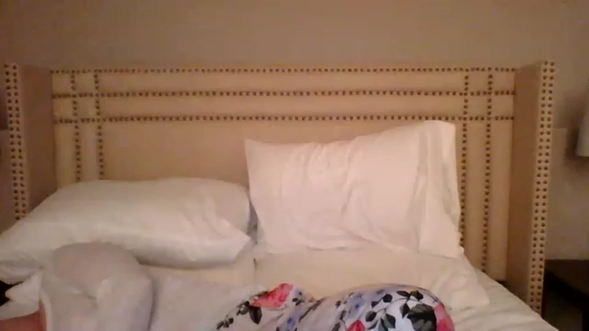 Gallery image thumbnail from AubreyMonroe's myfreecams stream on, 05/23/2023, 02:42 image 12 of 20
