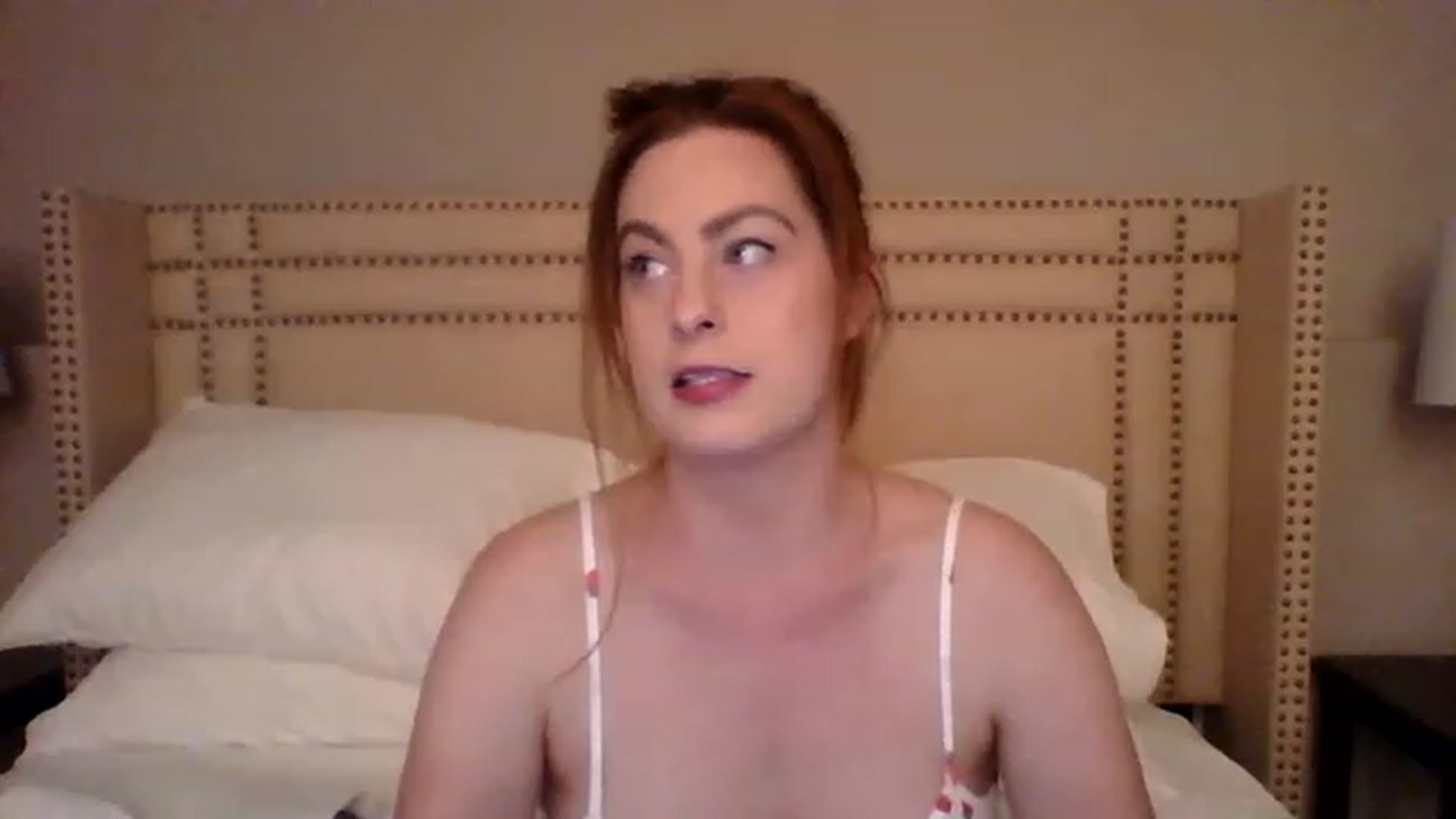 Gallery image thumbnail from AubreyMonroe's myfreecams stream on, 05/26/2023, 02:35 image 14 of 20