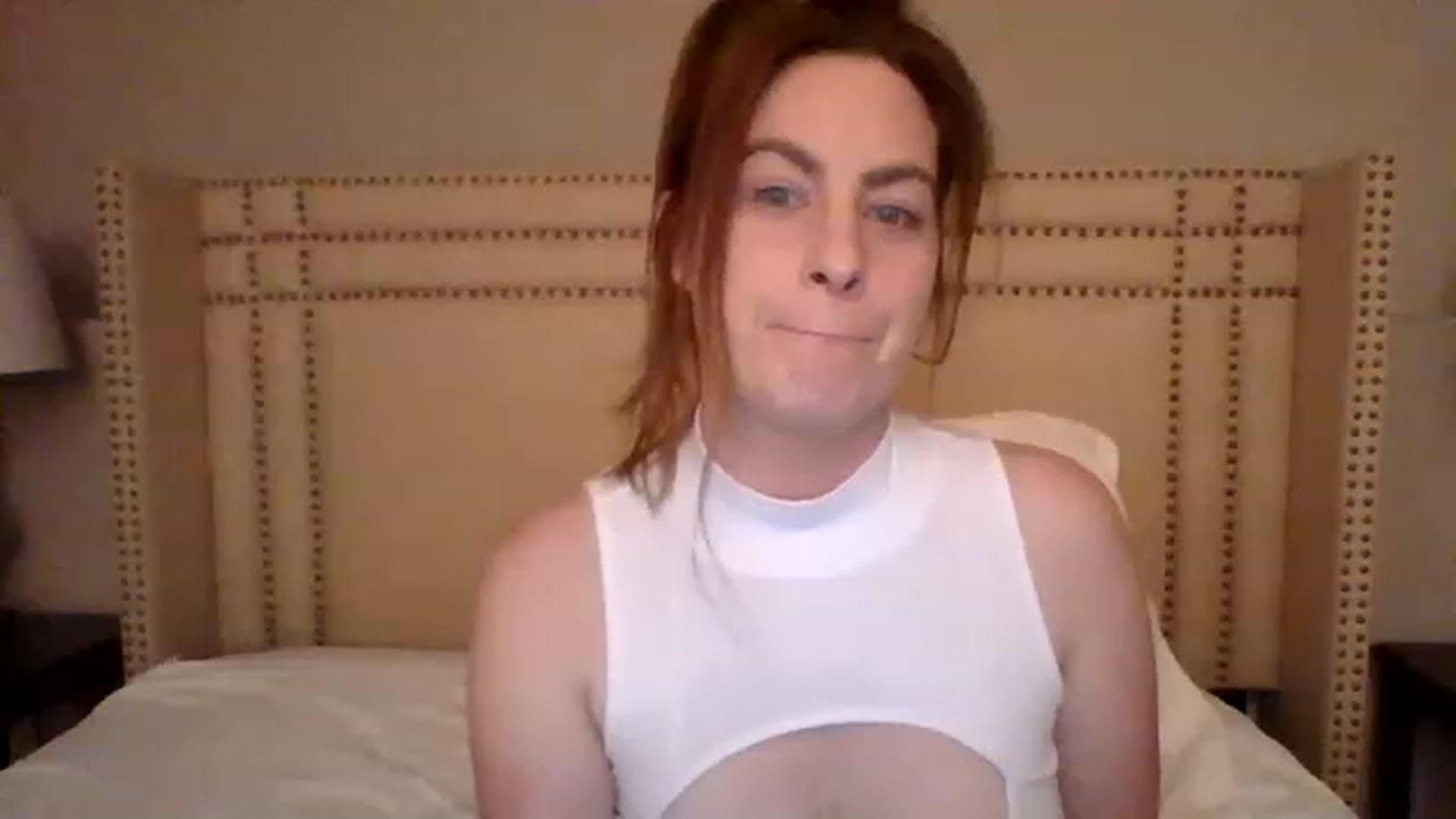 Gallery image thumbnail from AubreyMonroe's myfreecams stream on, 05/27/2023, 03:03 image 14 of 20