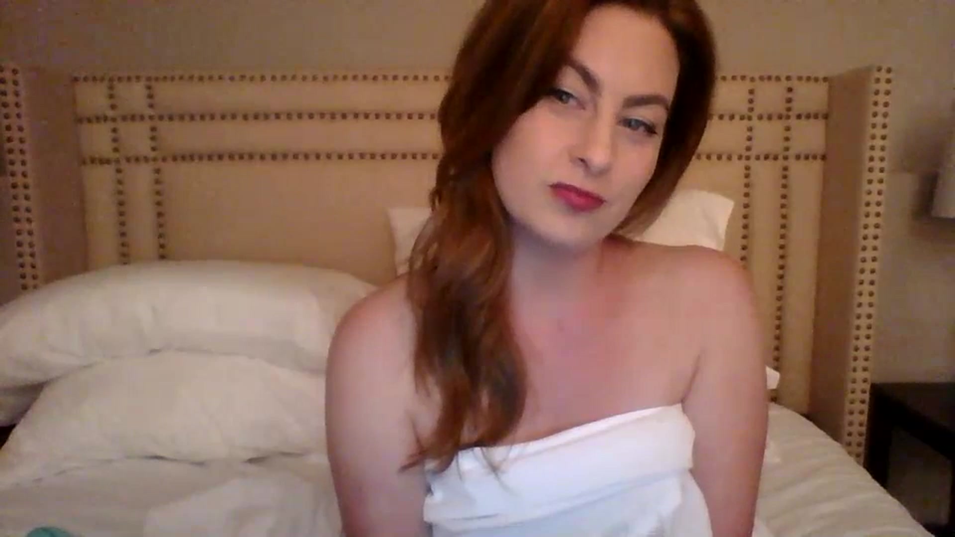 Gallery image thumbnail from AubreyMonroe's myfreecams stream on, 06/30/2023, 02:48 image 15 of 20