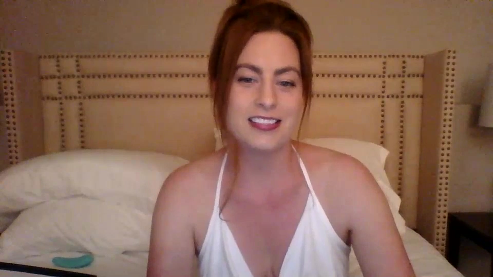 Gallery image thumbnail from AubreyMonroe's myfreecams stream on, 07/01/2023, 03:21 image 17 of 20