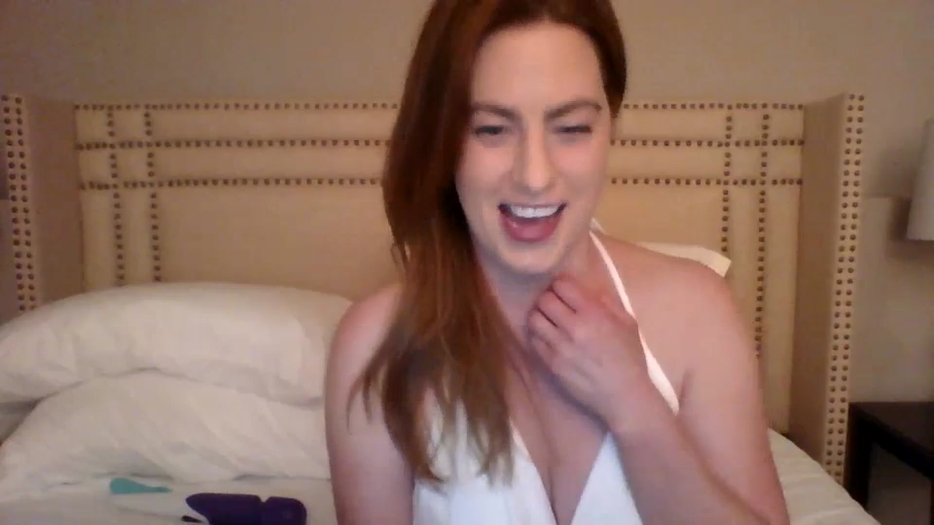 Gallery image thumbnail from AubreyMonroe's myfreecams stream on, 07/01/2023, 03:21 image 3 of 20