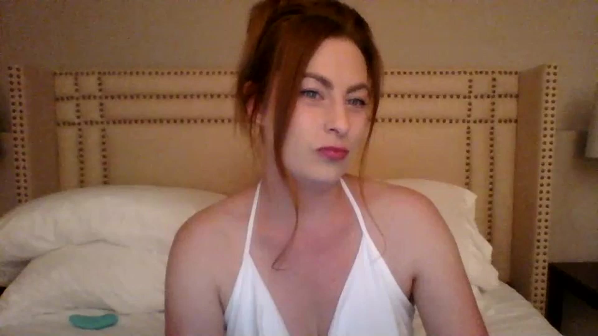 Gallery image thumbnail from AubreyMonroe's myfreecams stream on, 07/01/2023, 03:55 image 16 of 20