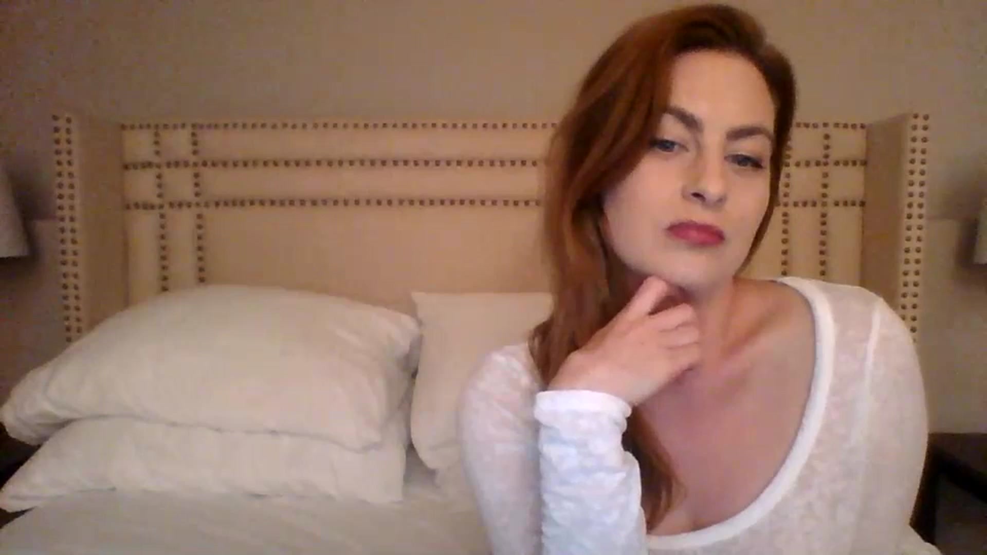 Gallery image thumbnail from AubreyMonroe's myfreecams stream on, 07/19/2023, 02:49 image 15 of 20