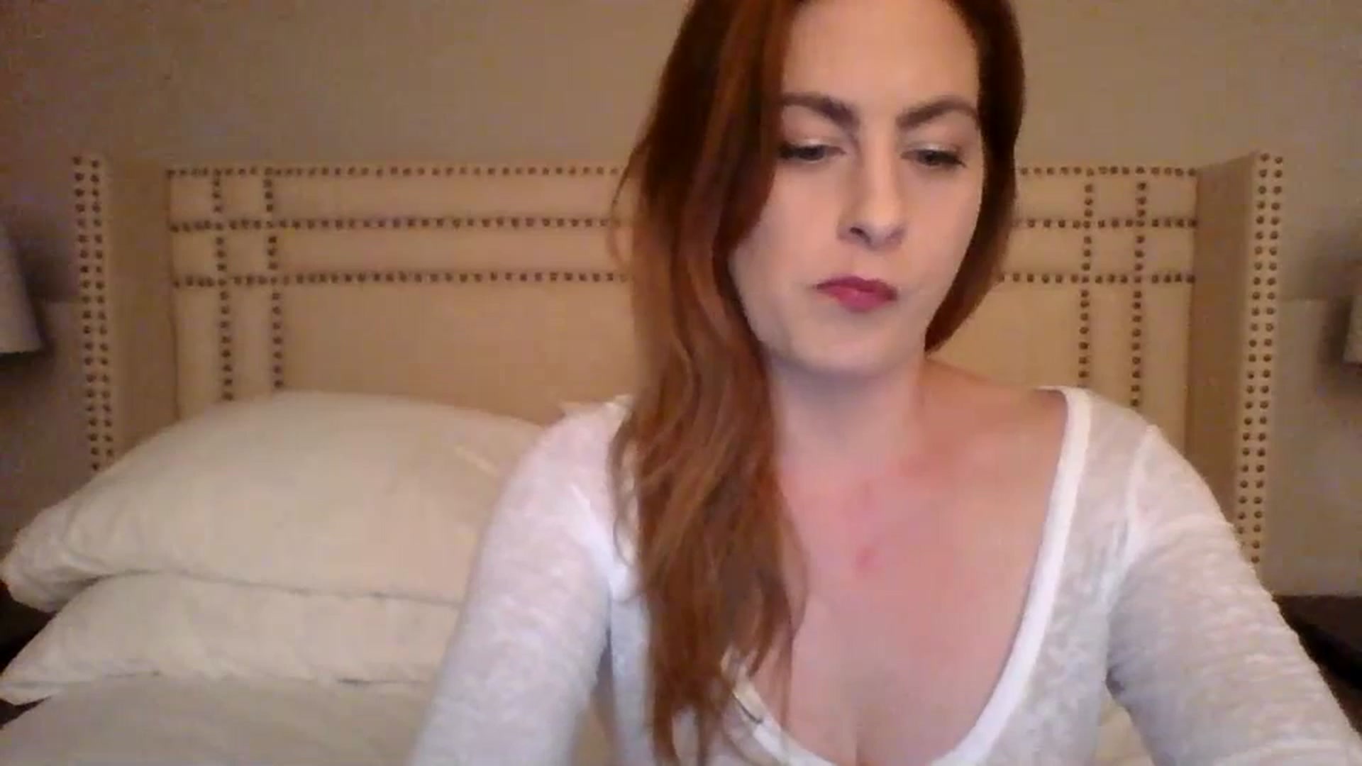 Gallery image thumbnail from AubreyMonroe's myfreecams stream on, 07/19/2023, 02:49 image 4 of 20