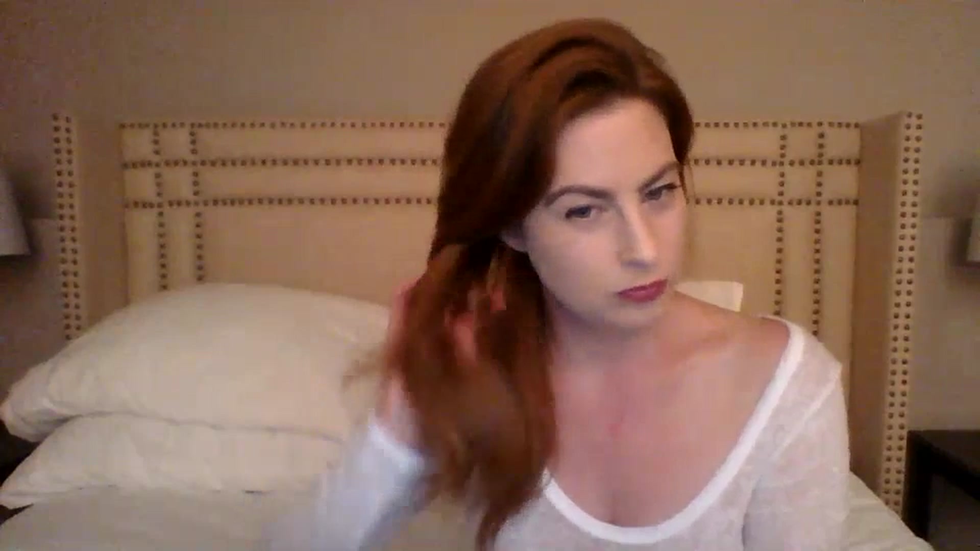 Gallery image thumbnail from AubreyMonroe's myfreecams stream on, 07/19/2023, 02:49 image 6 of 20