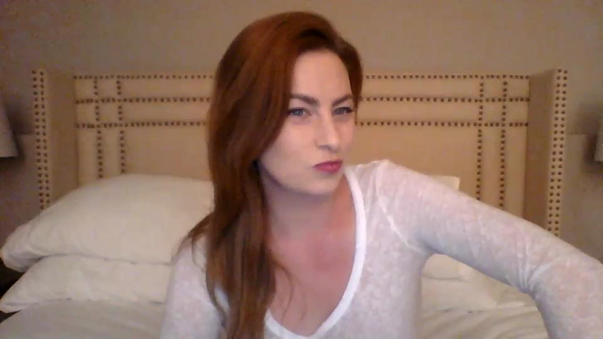 Gallery image thumbnail from AubreyMonroe's myfreecams stream on, 07/19/2023, 02:49 image 19 of 20