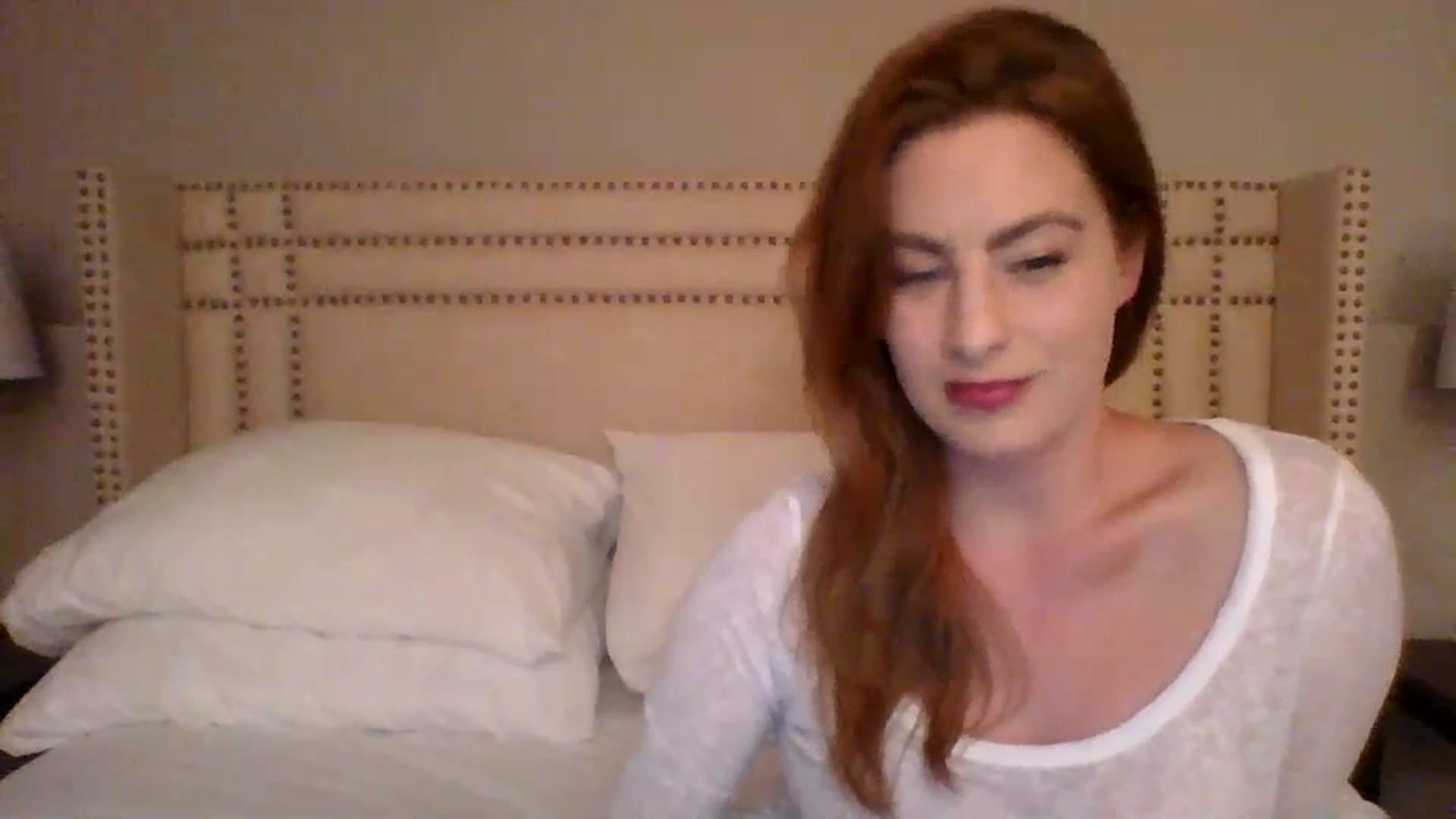 Gallery image thumbnail from AubreyMonroe's myfreecams stream on, 07/19/2023, 02:49 image 14 of 20