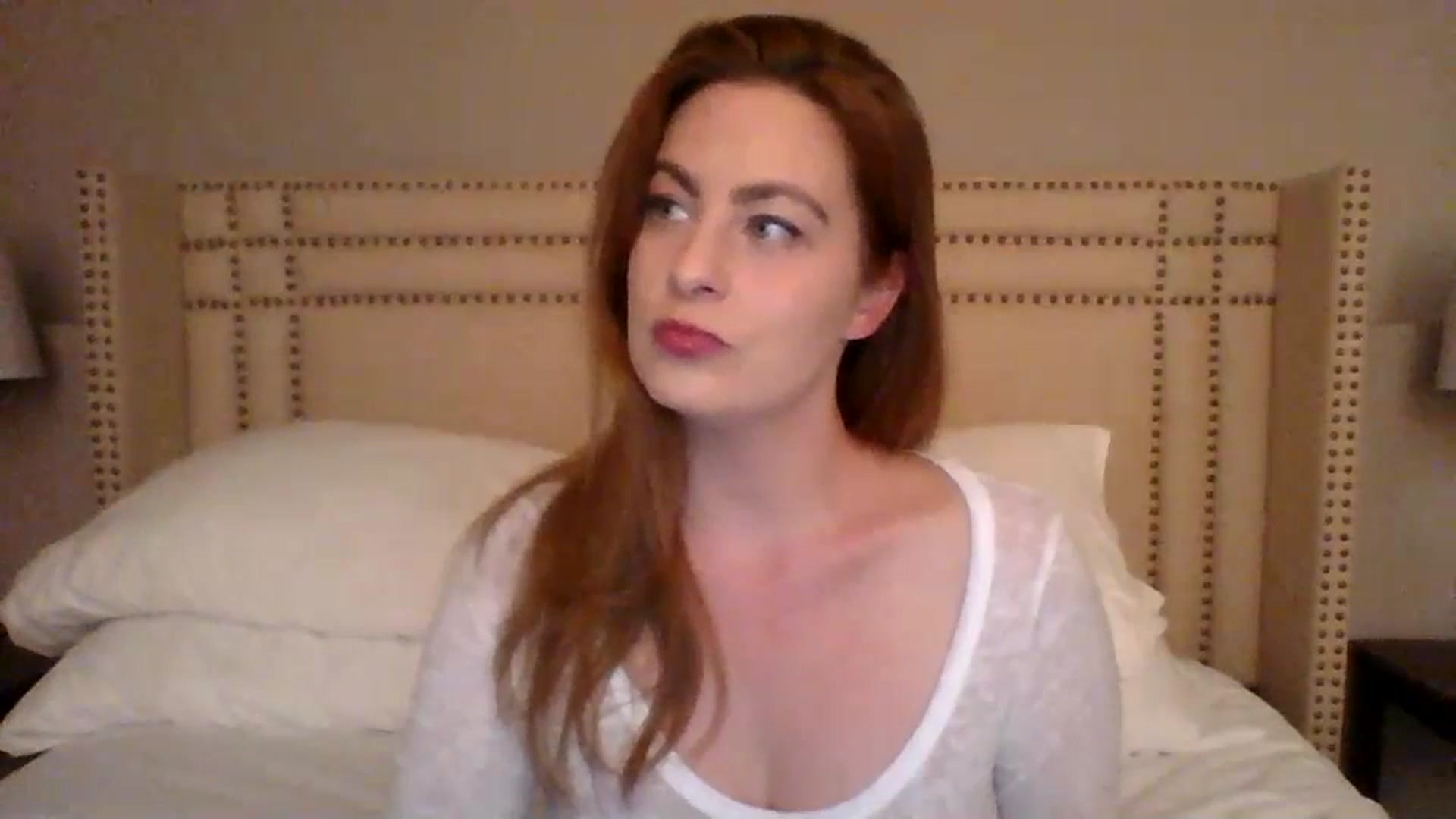 Gallery image thumbnail from AubreyMonroe's myfreecams stream on, 07/19/2023, 02:49 image 12 of 20
