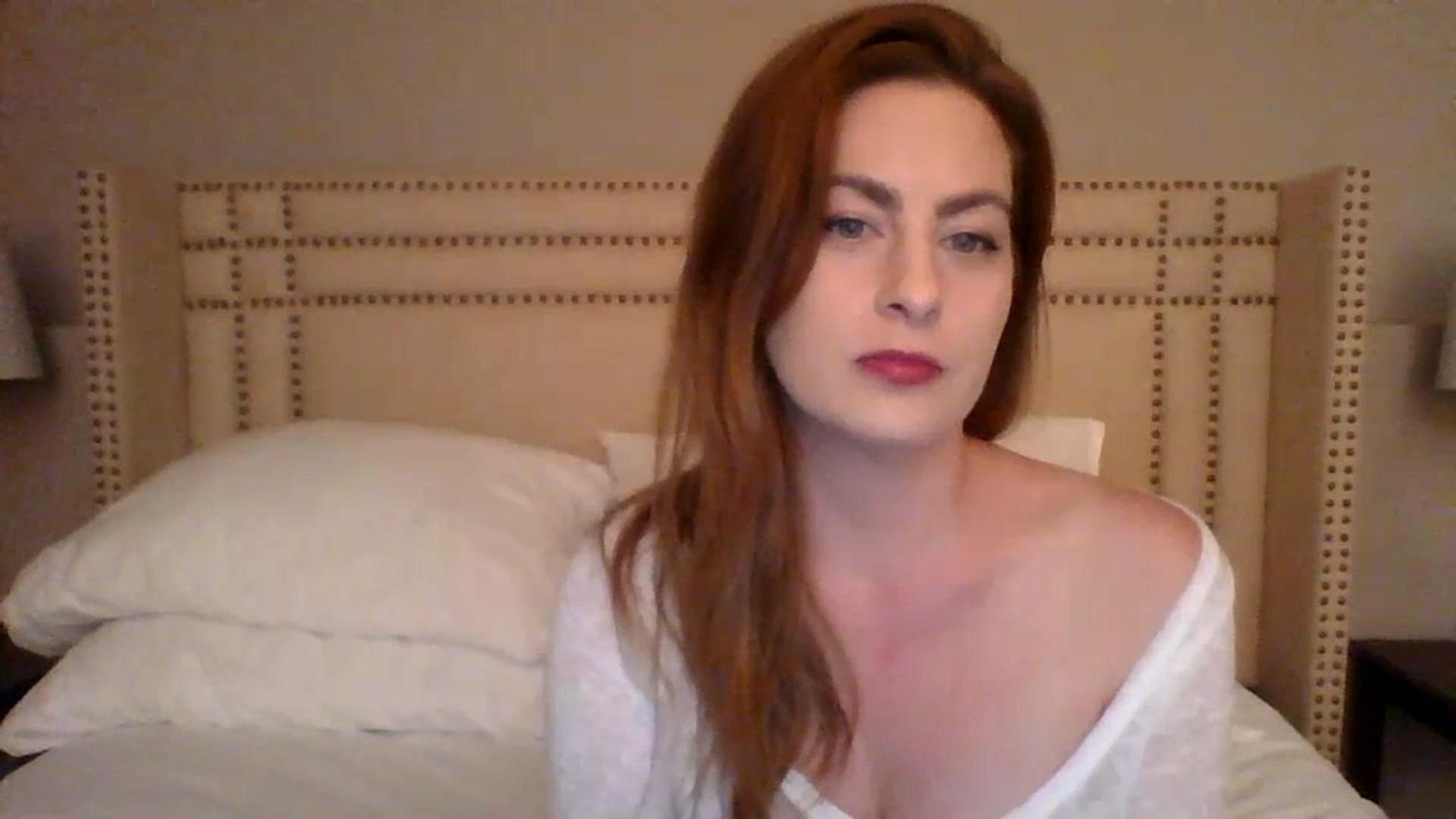 Gallery image thumbnail from AubreyMonroe's myfreecams stream on, 07/19/2023, 02:49 image 5 of 20