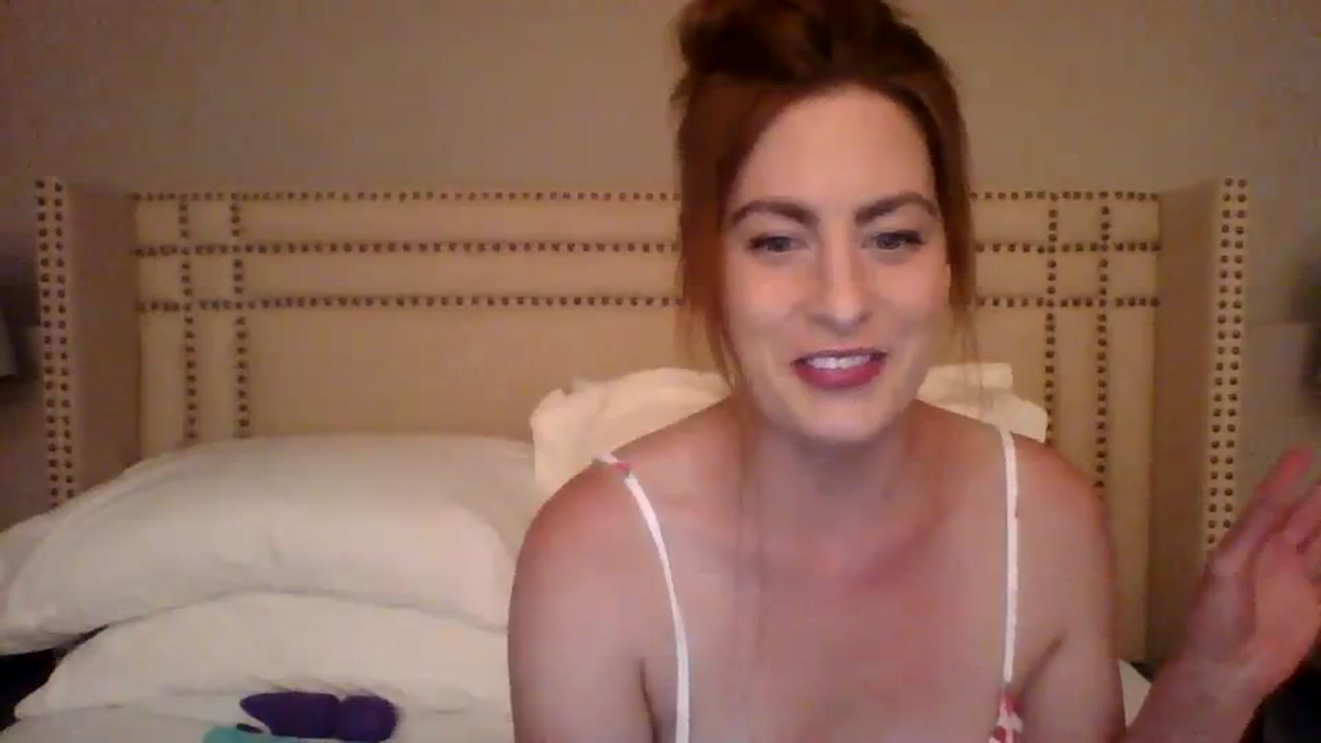 Gallery image thumbnail from AubreyMonroe's myfreecams stream on, 08/13/2023, 02:54 image 13 of 20