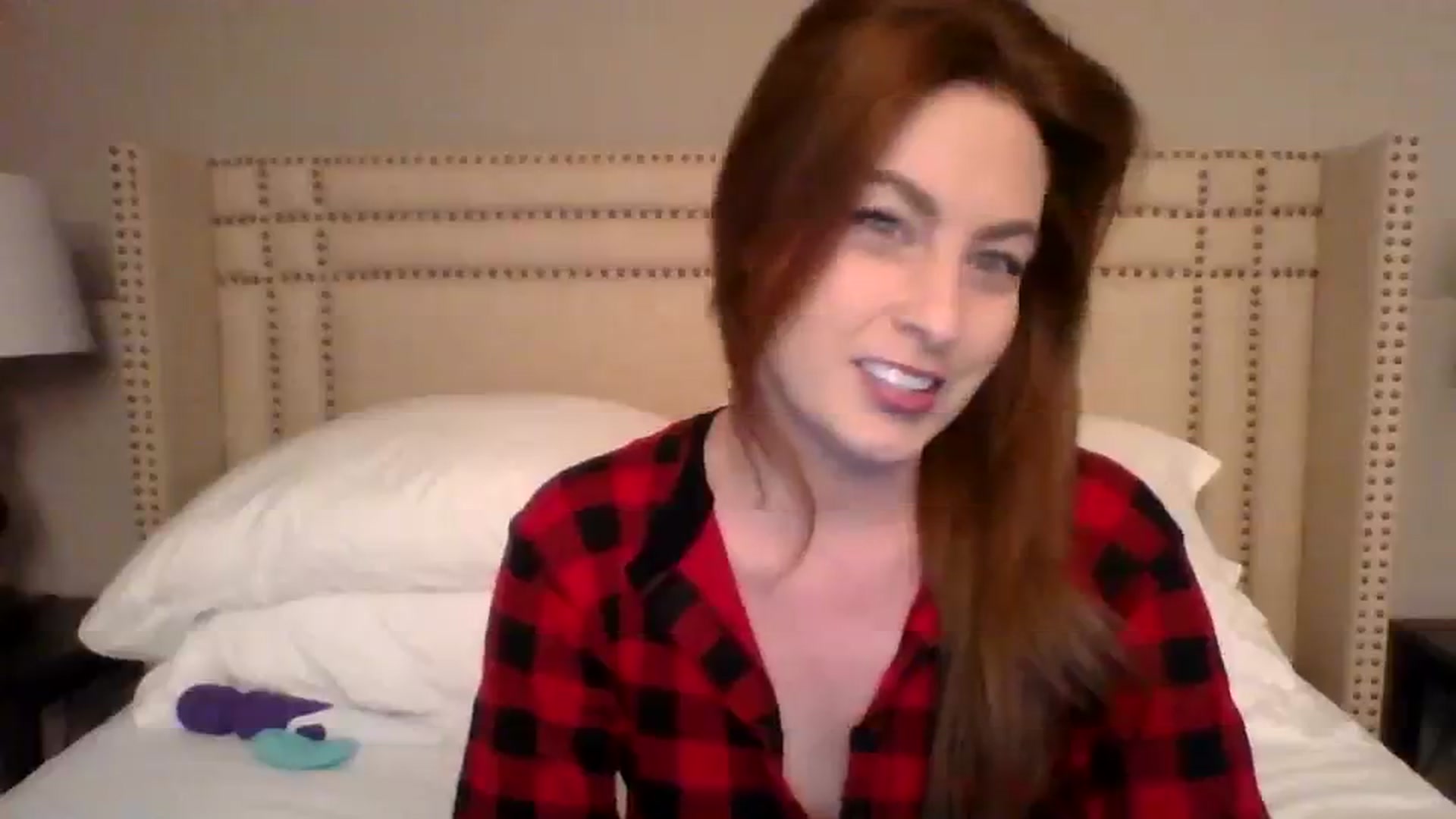 Gallery image thumbnail from AubreyMonroe's myfreecams stream on, 09/02/2023, 03:19 image 4 of 20