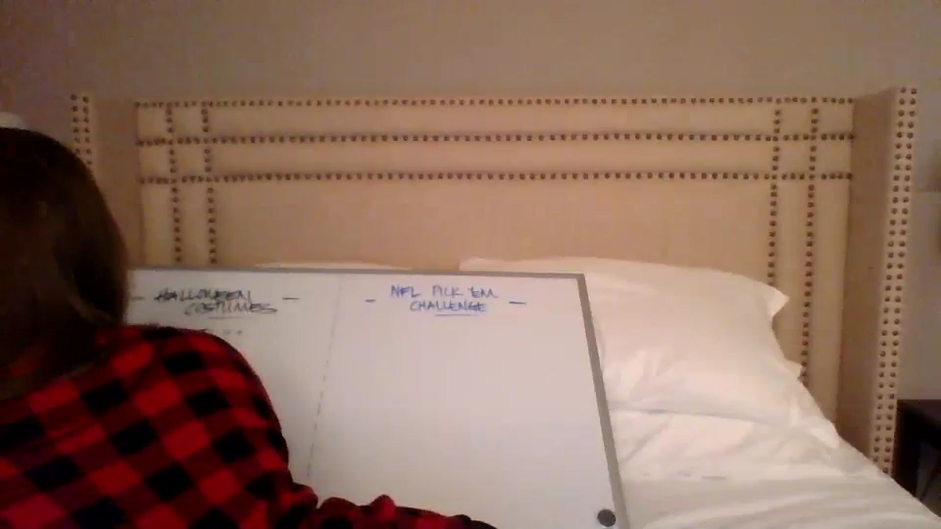 Gallery image thumbnail from AubreyMonroe's myfreecams stream on, 09/02/2023, 03:19 image 7 of 20