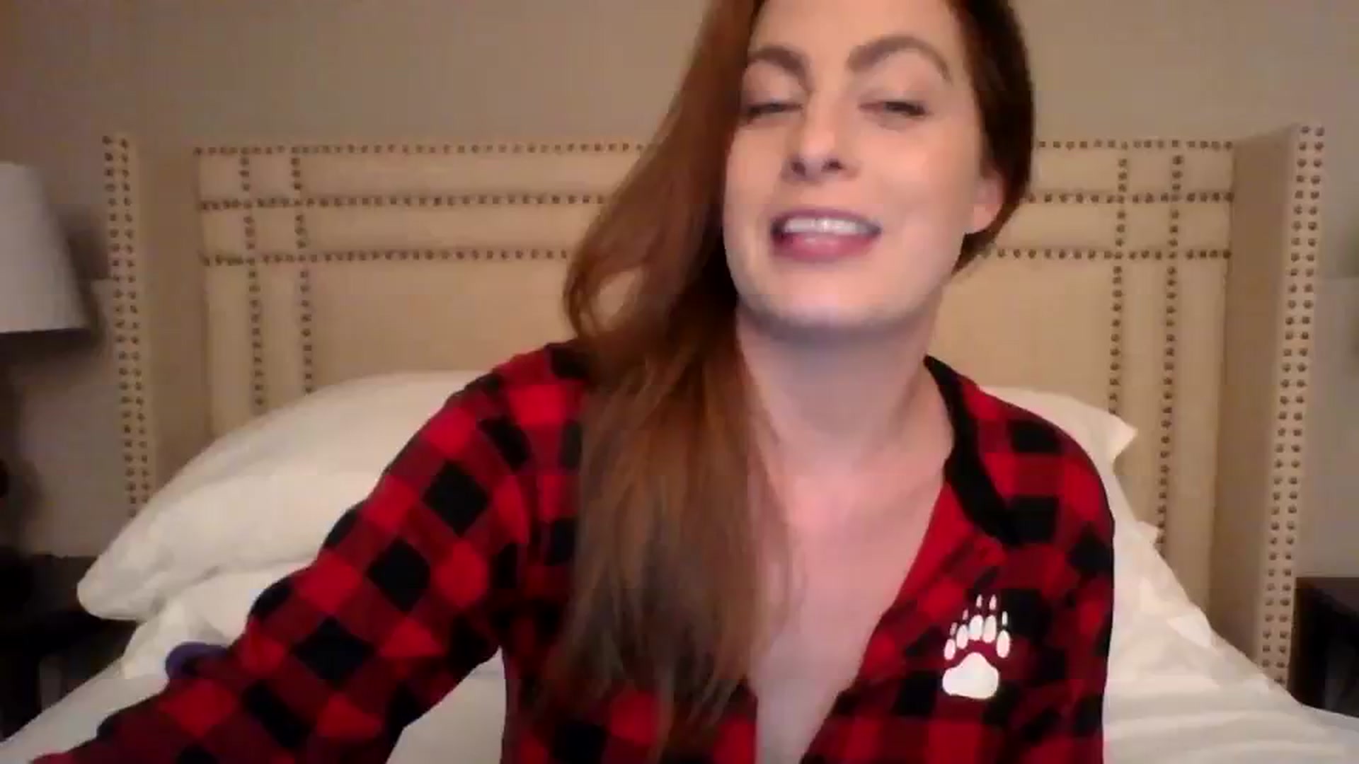 Gallery image thumbnail from AubreyMonroe's myfreecams stream on, 09/02/2023, 03:19 image 13 of 20