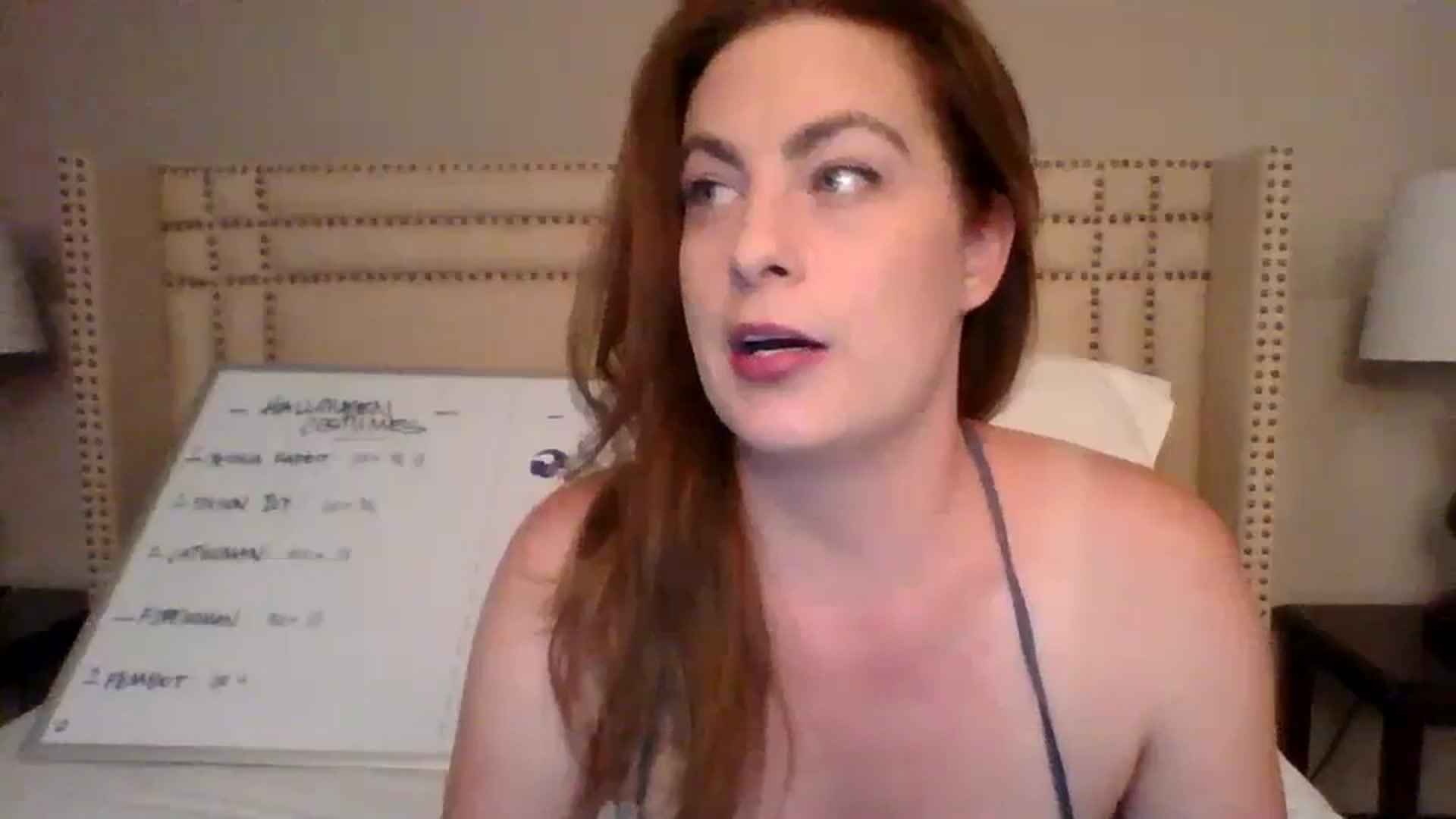Gallery image thumbnail from AubreyMonroe's myfreecams stream on, 09/19/2023, 06:36 image 7 of 20