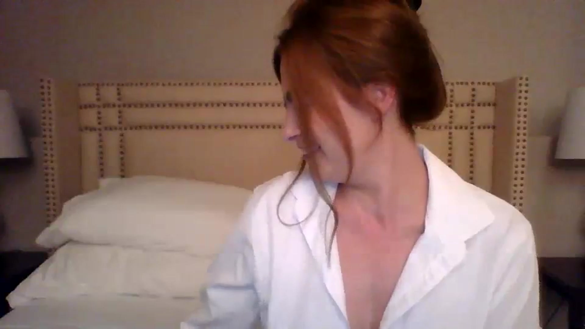 Gallery image thumbnail from AubreyMonroe's myfreecams stream on, 09/30/2023, 03:47 image 7 of 20