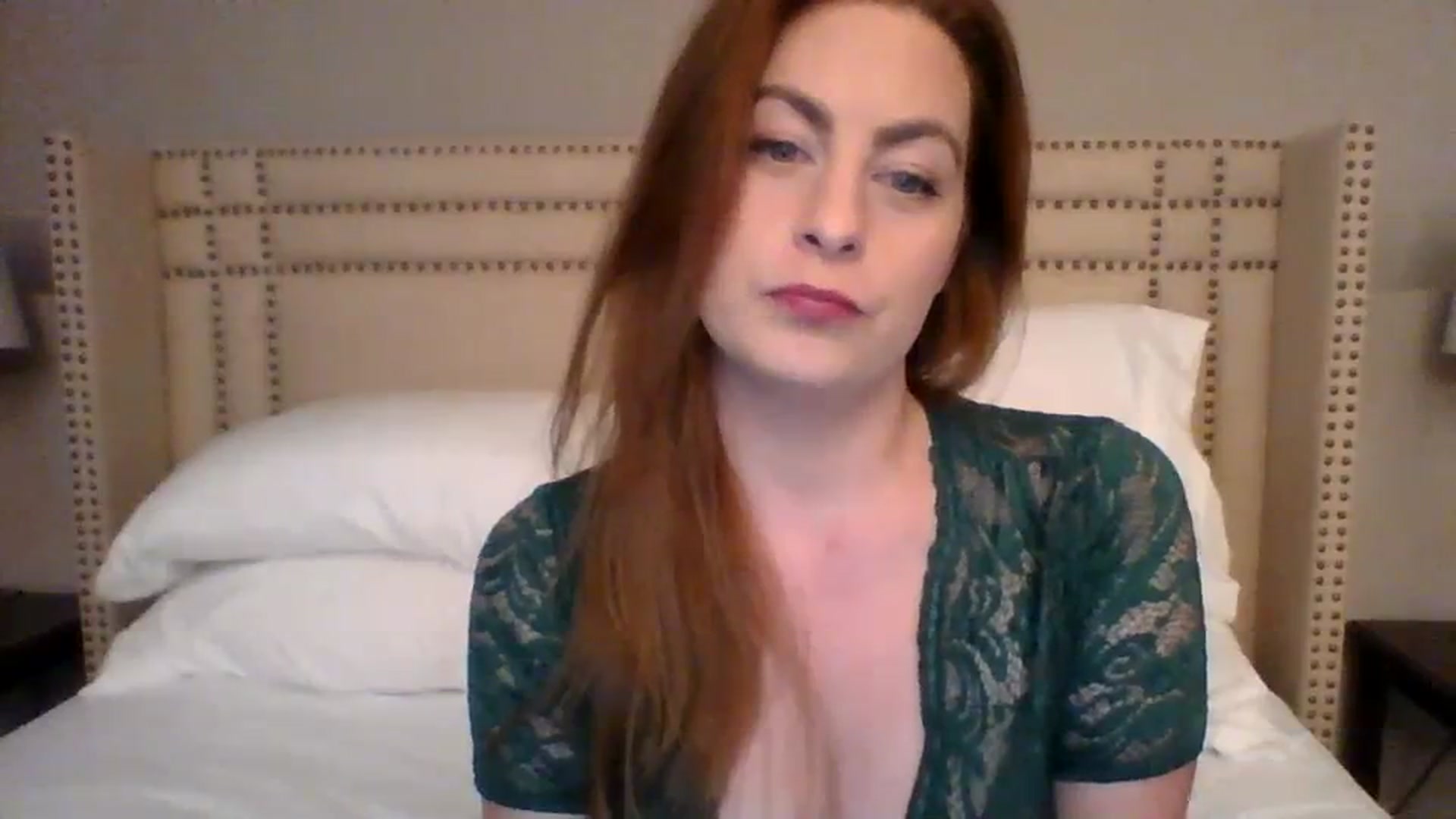 Gallery image thumbnail from AubreyMonroe's myfreecams stream on, 10/15/2023, 02:43 image 10 of 20