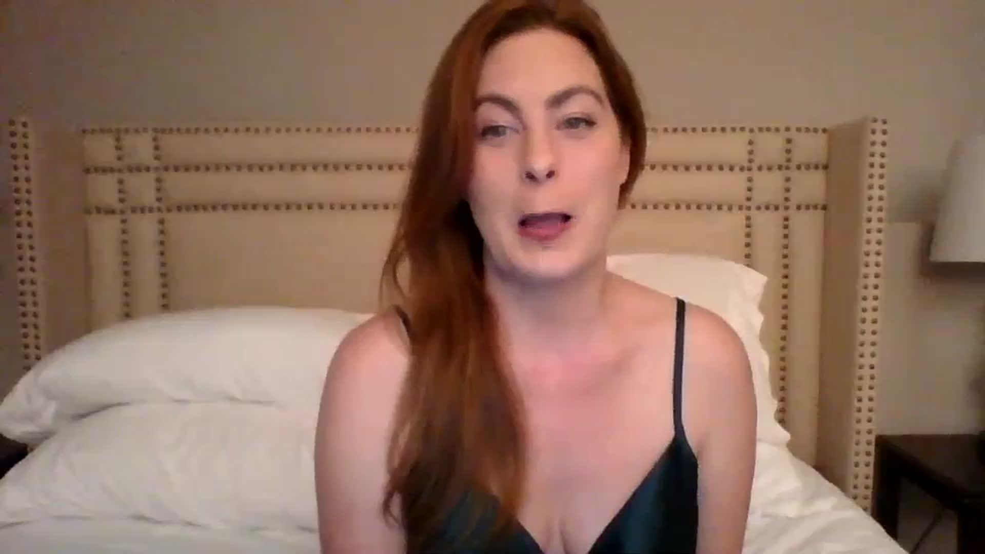 Gallery image thumbnail from AubreyMonroe's myfreecams stream on, 10/21/2023, 02:48 image 6 of 20