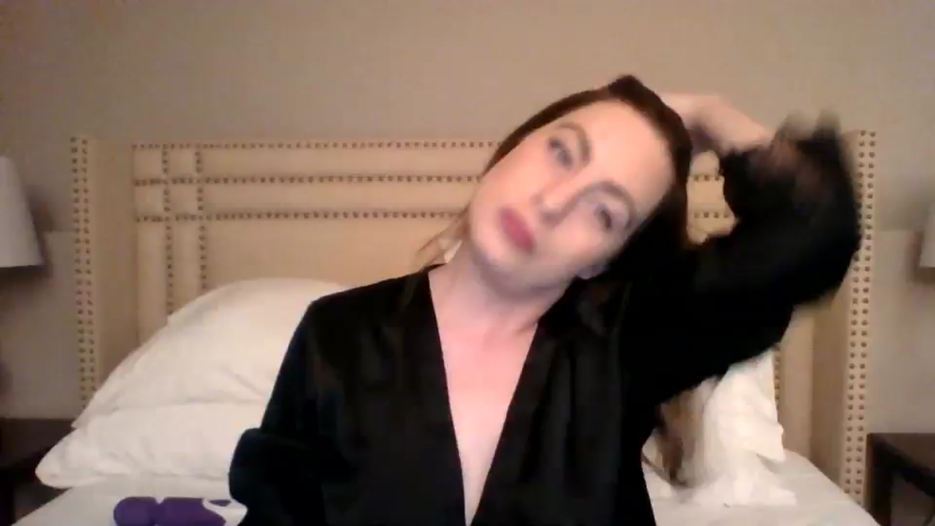 Gallery image thumbnail from AubreyMonroe's myfreecams stream on, 11/01/2023, 03:03 image 12 of 20