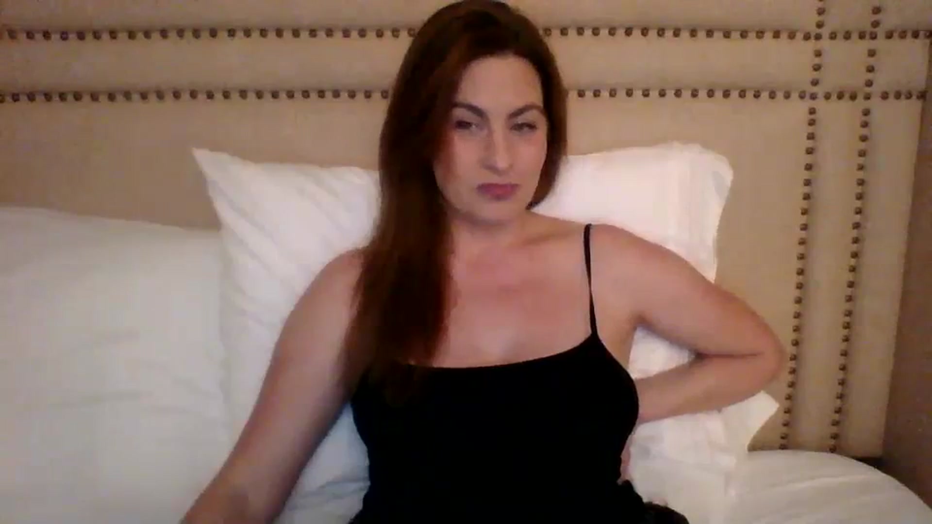Gallery image thumbnail from AubreyMonroe's myfreecams stream on, 11/11/2023, 03:55 image 6 of 20